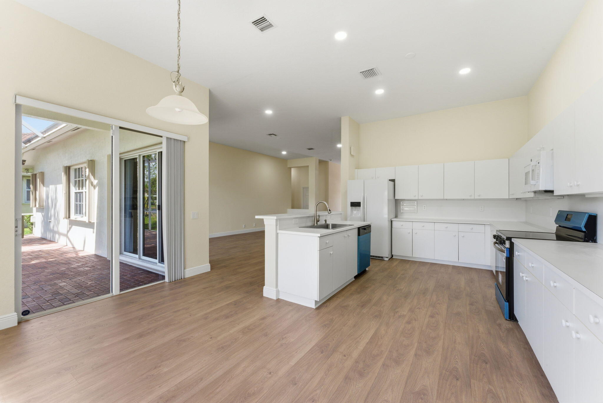 1112 Skylark Drive
