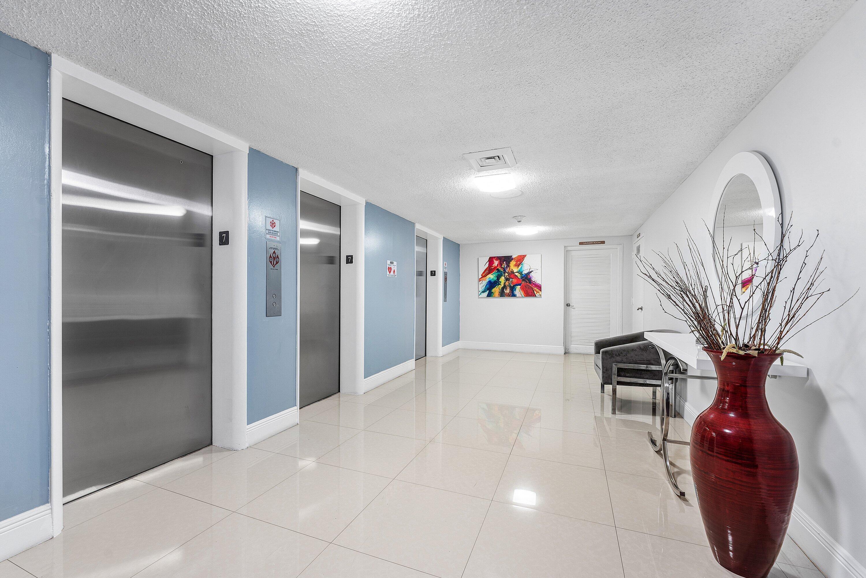 1600 S Ocean Drive 7h
