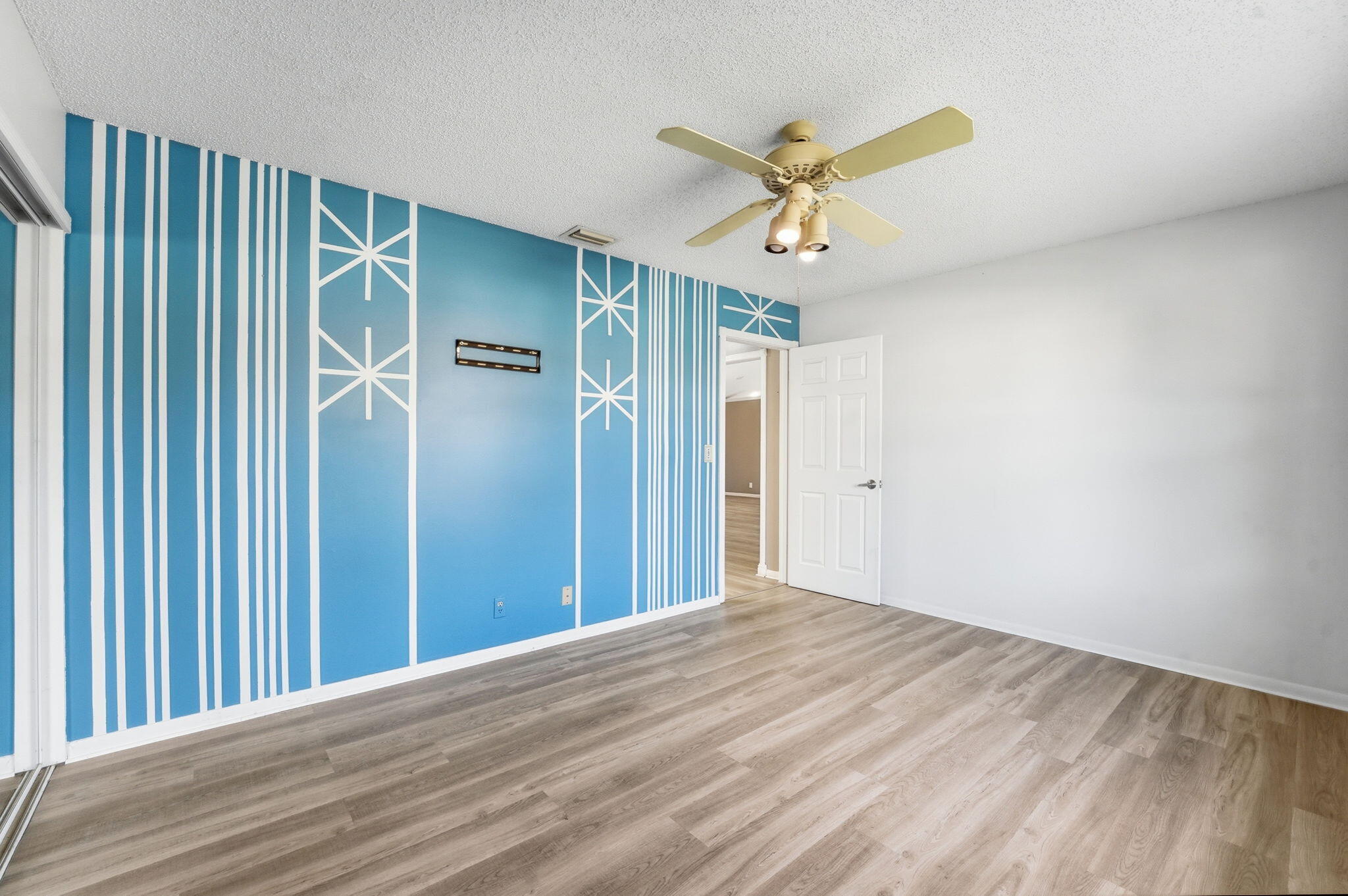 9284 Laurel Green Drive