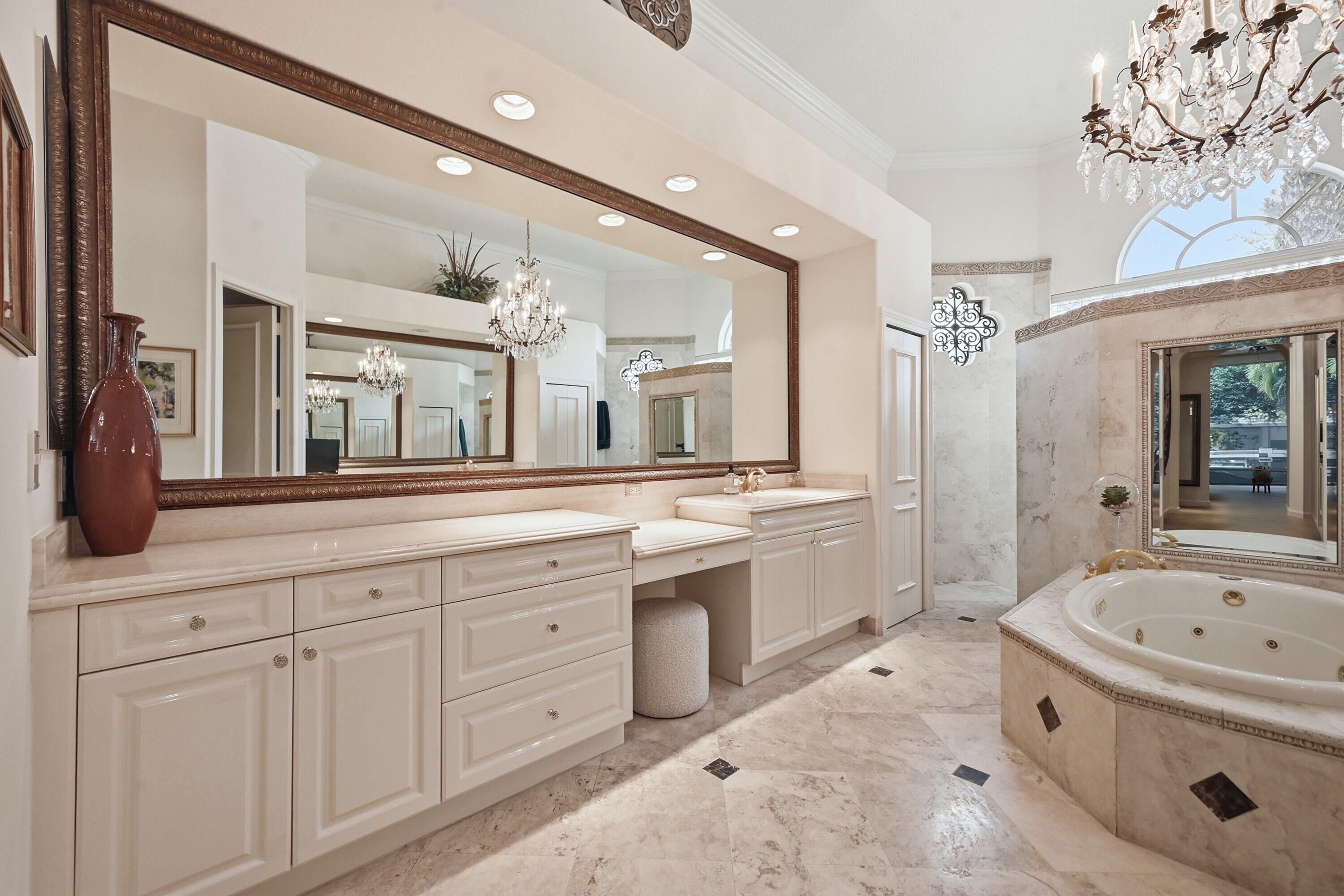 2425 NW 49th Lane