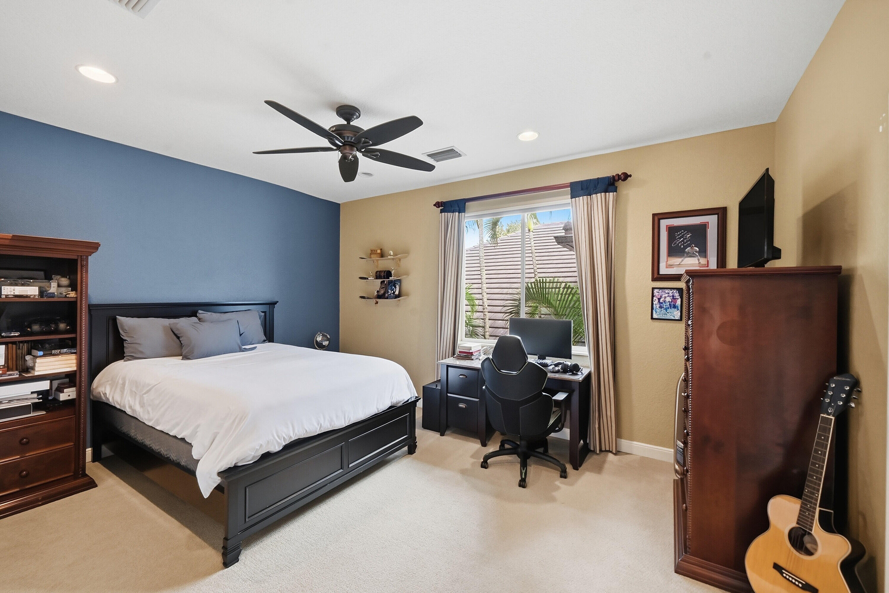 2425 NW 49th Lane