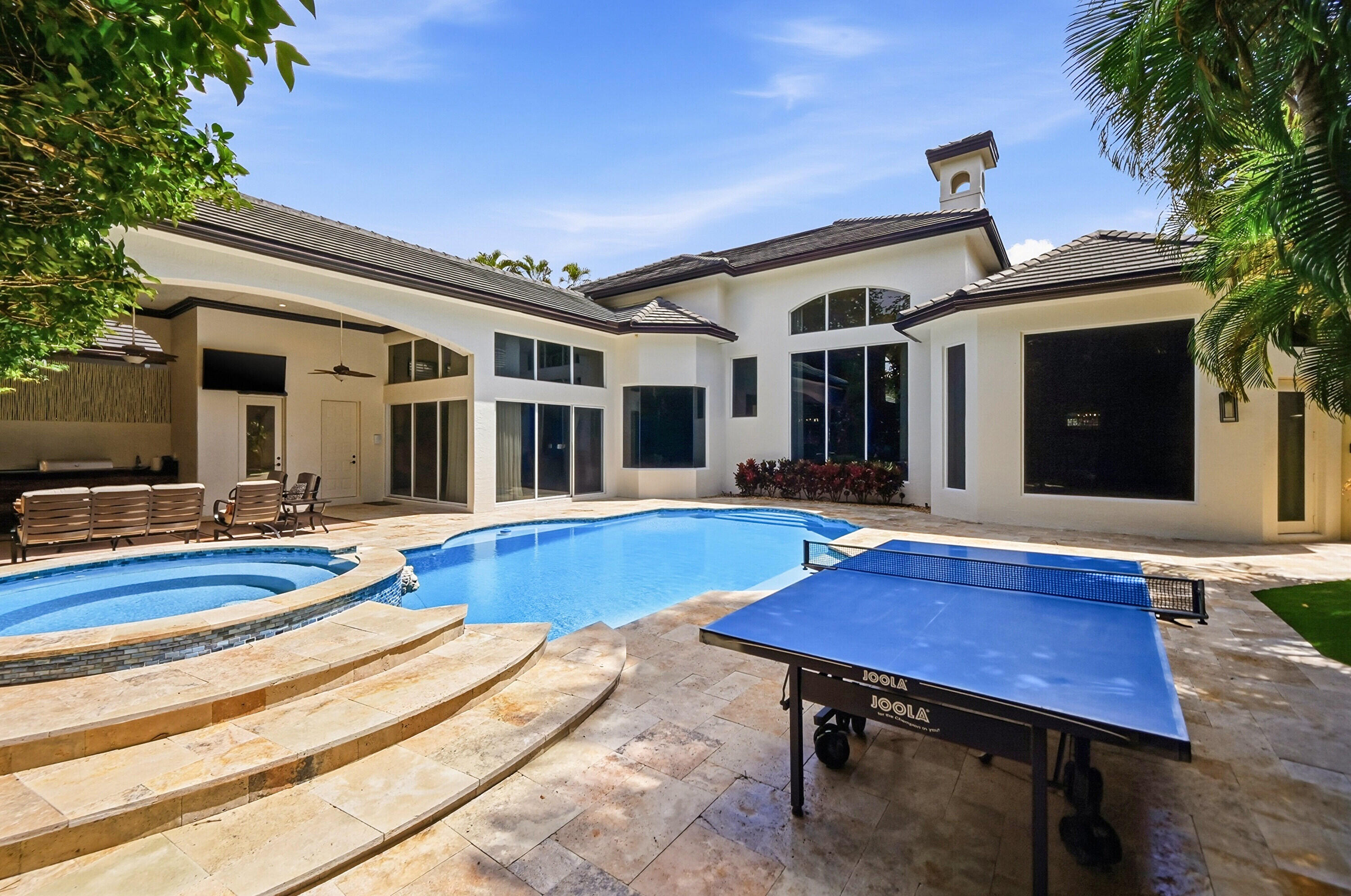2425 NW 49th Lane