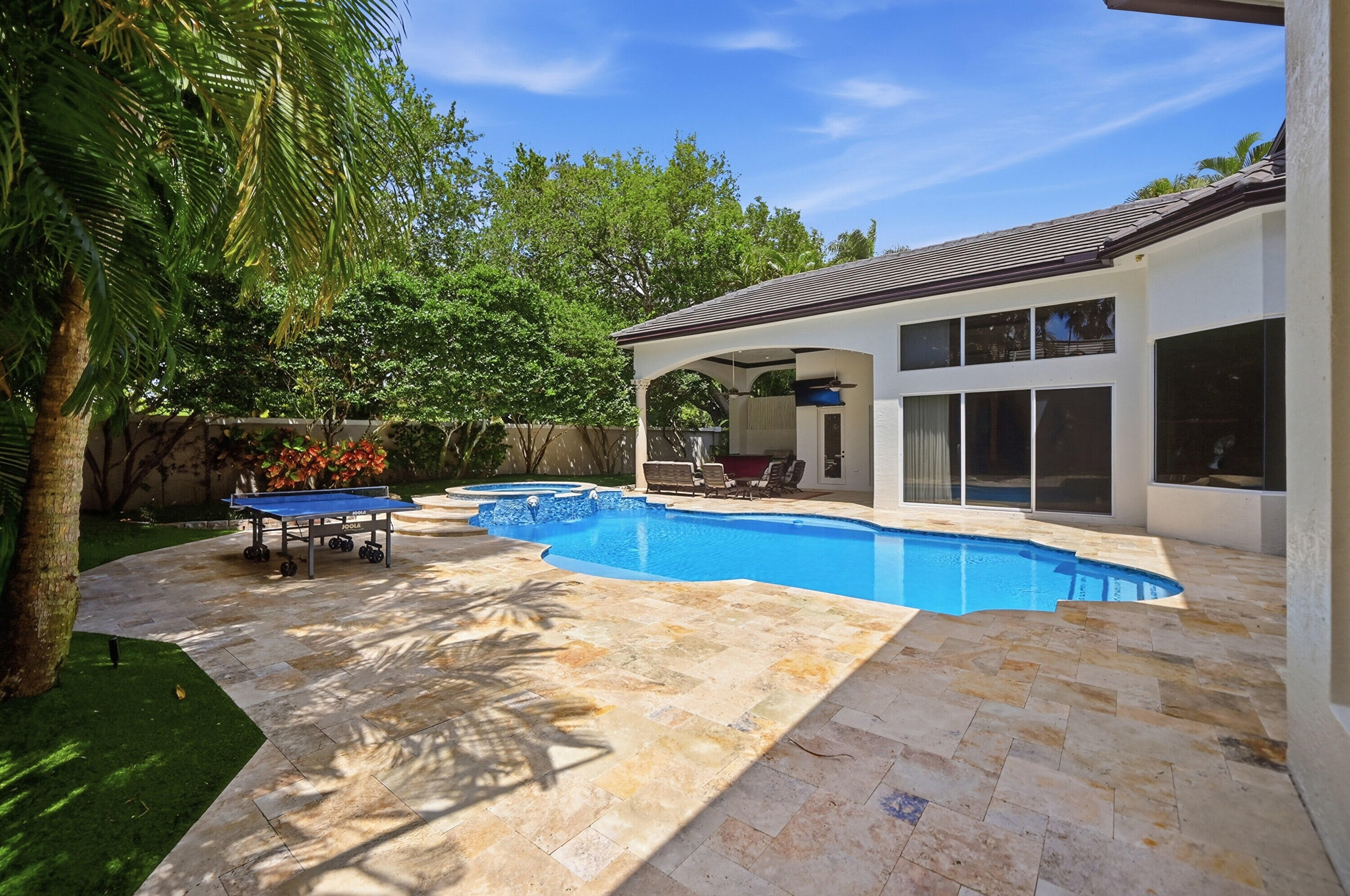 2425 NW 49th Lane