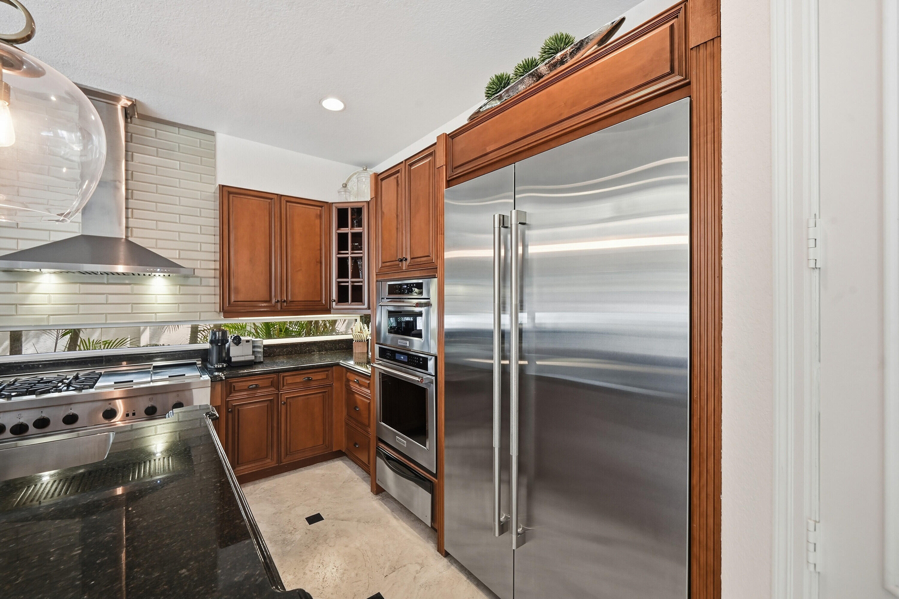 2425 NW 49th Lane