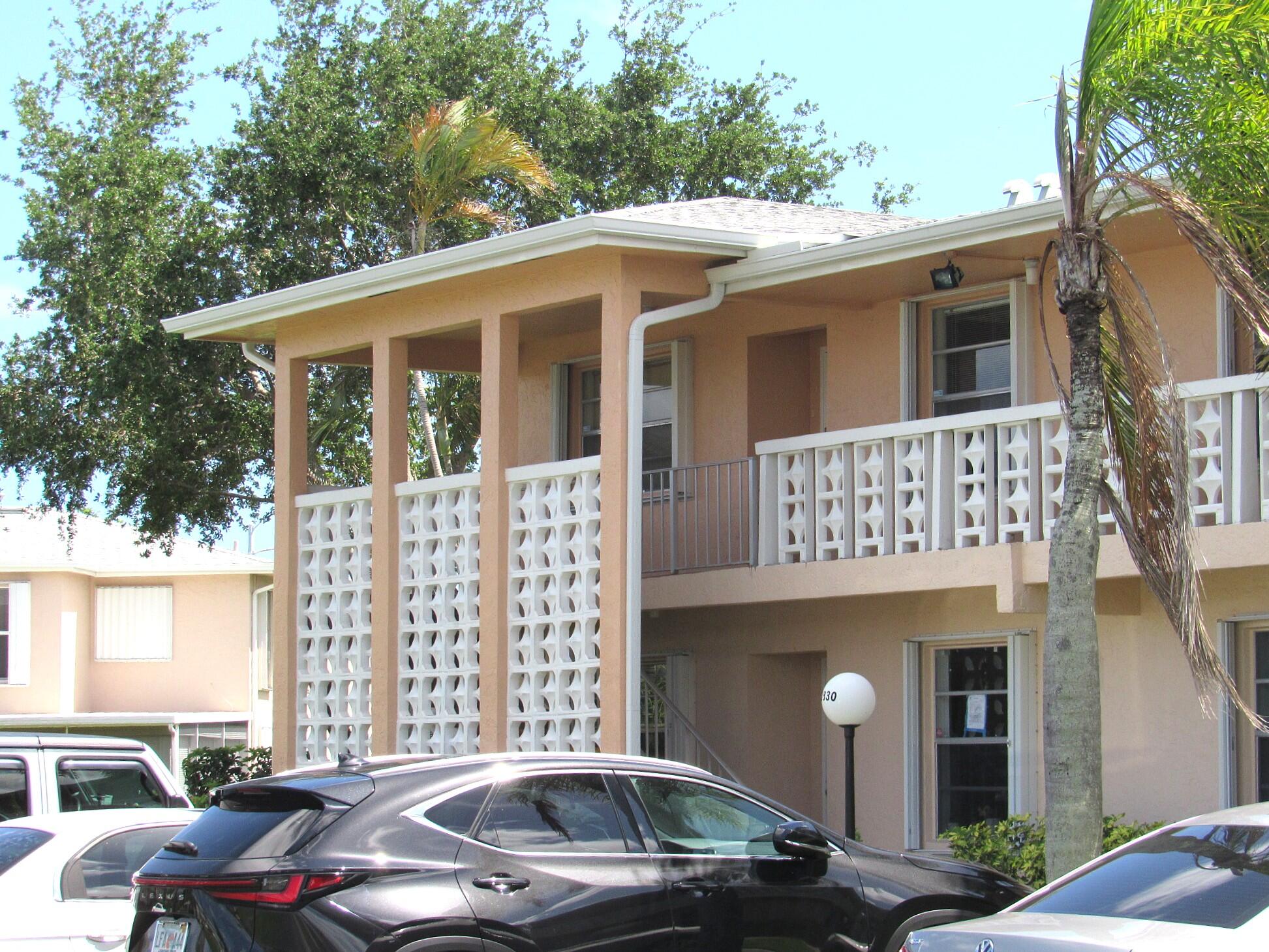 1830 NW 18th Street 201