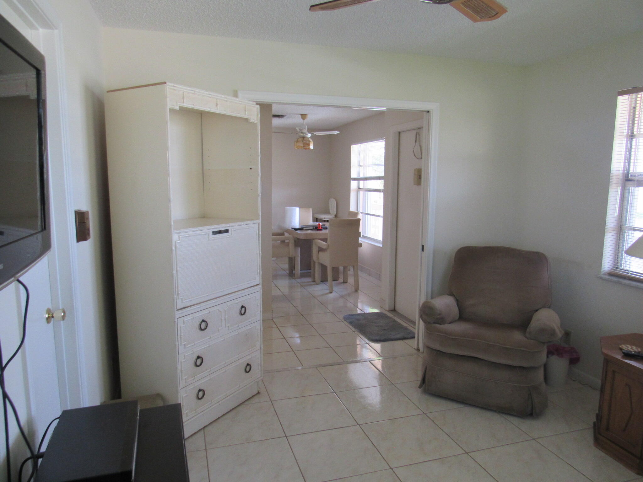 1830 NW 18th Street 201