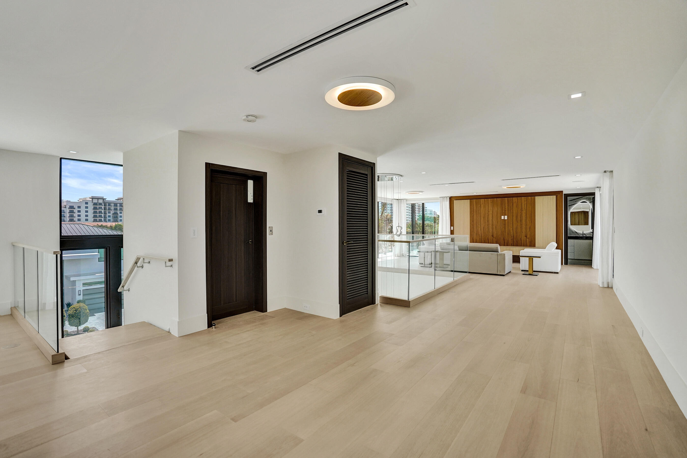 365 NE 3rd Street