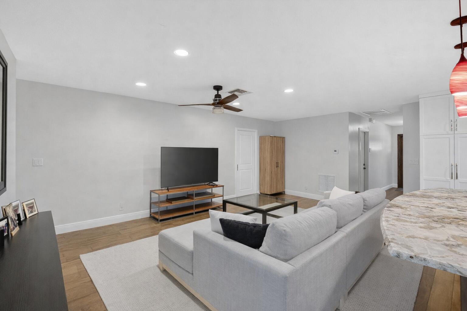 650 SW 16th Street