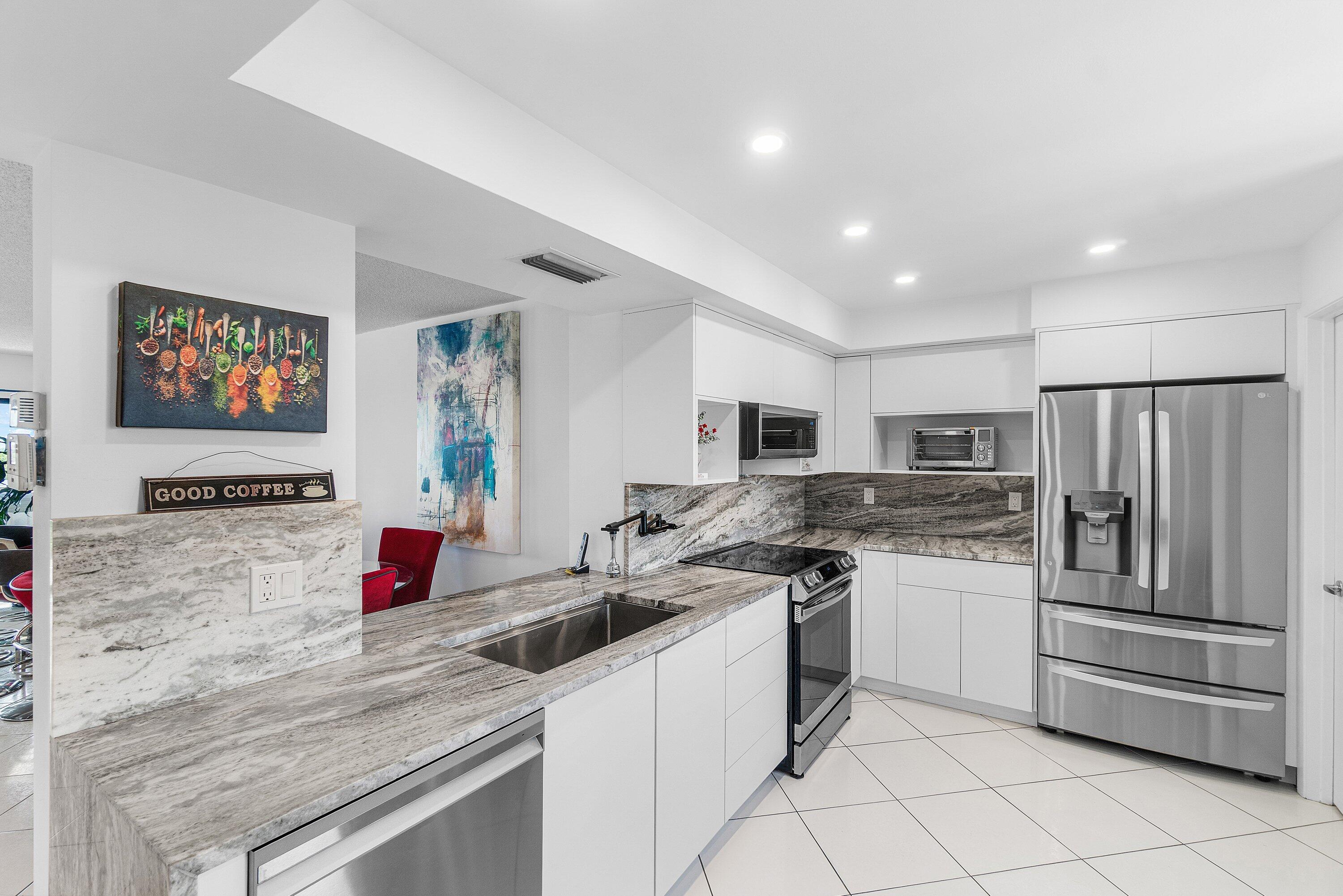 7360 S Oriole Boulevard 801