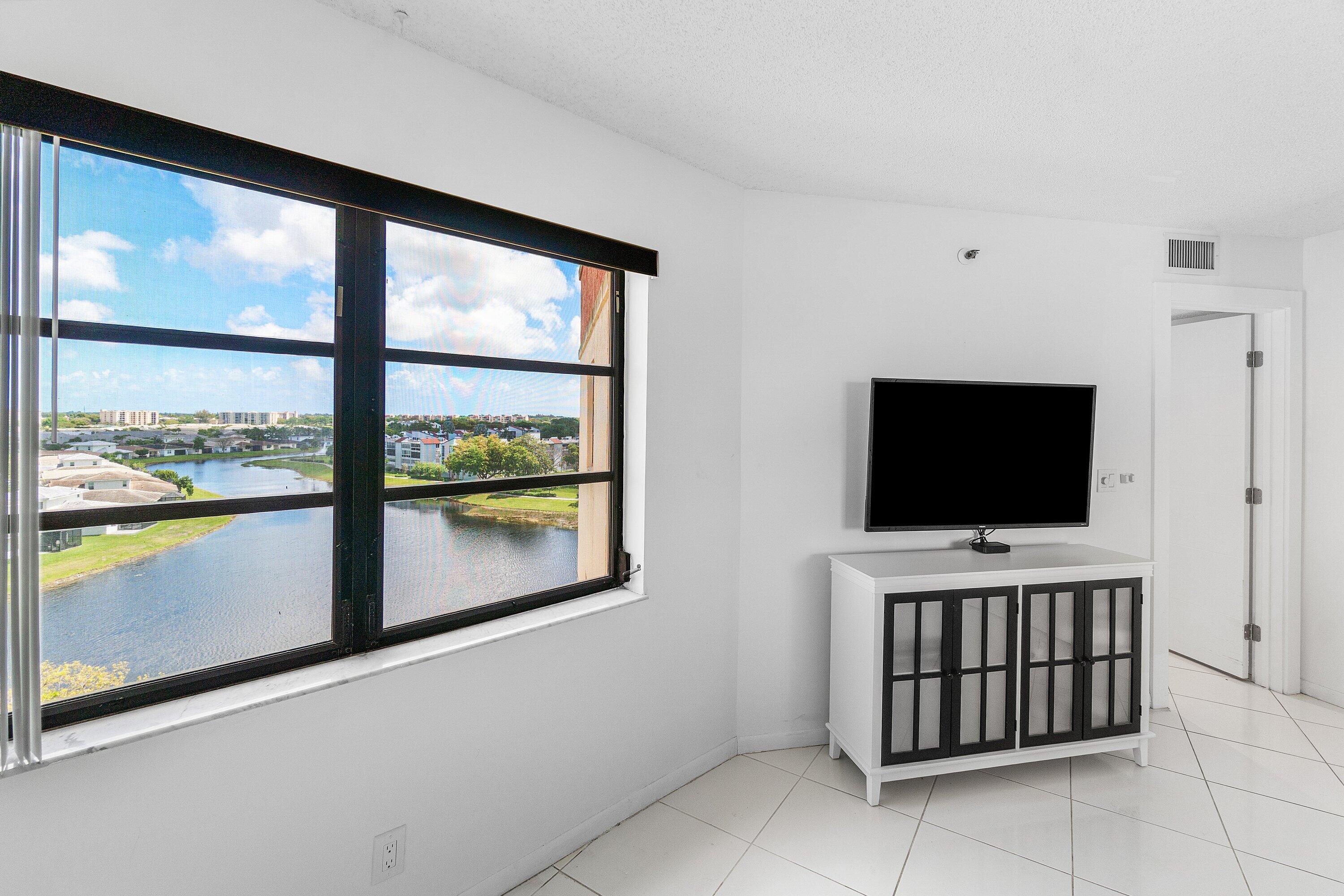 7360 S Oriole Boulevard 801