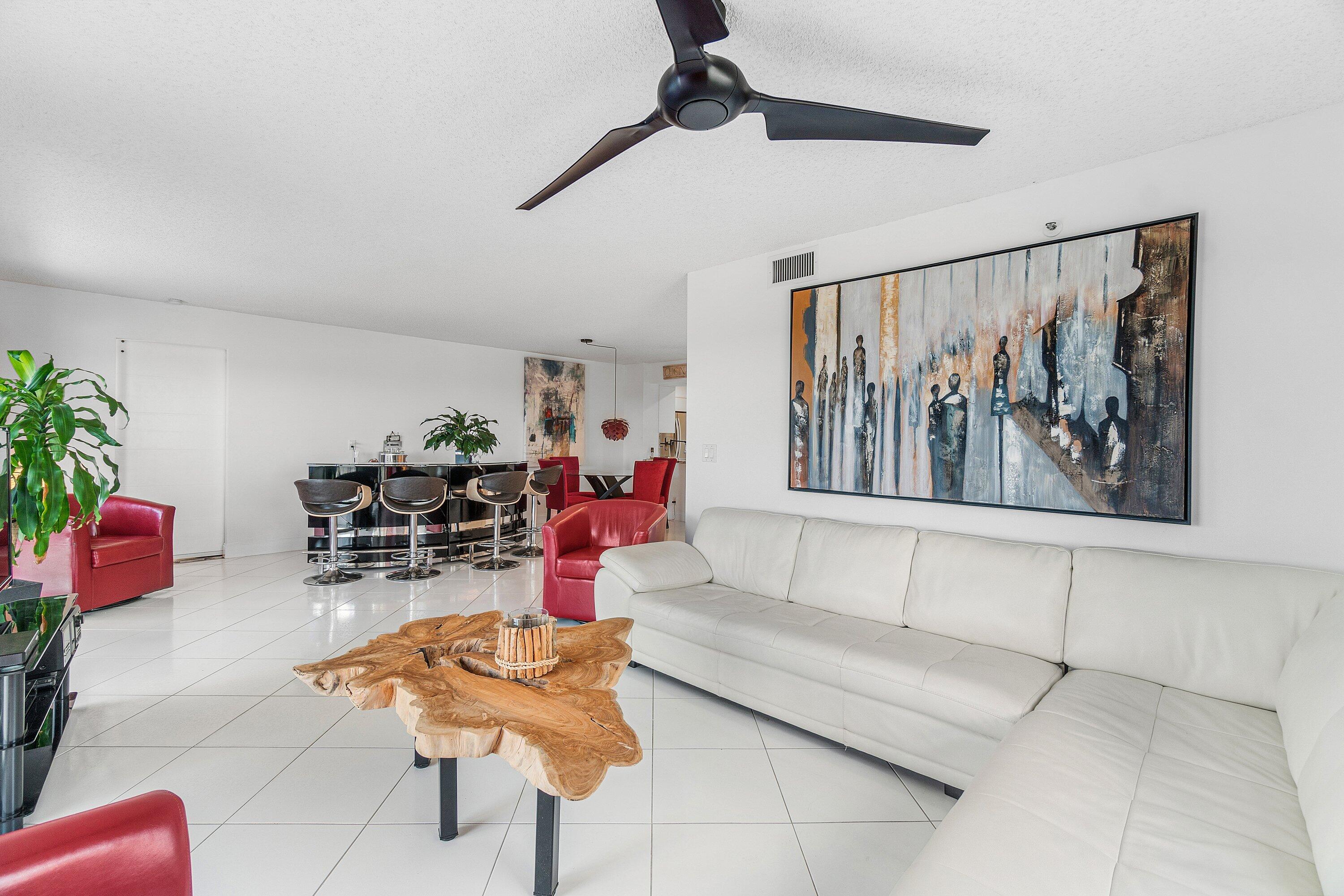 7360 S Oriole Boulevard 801