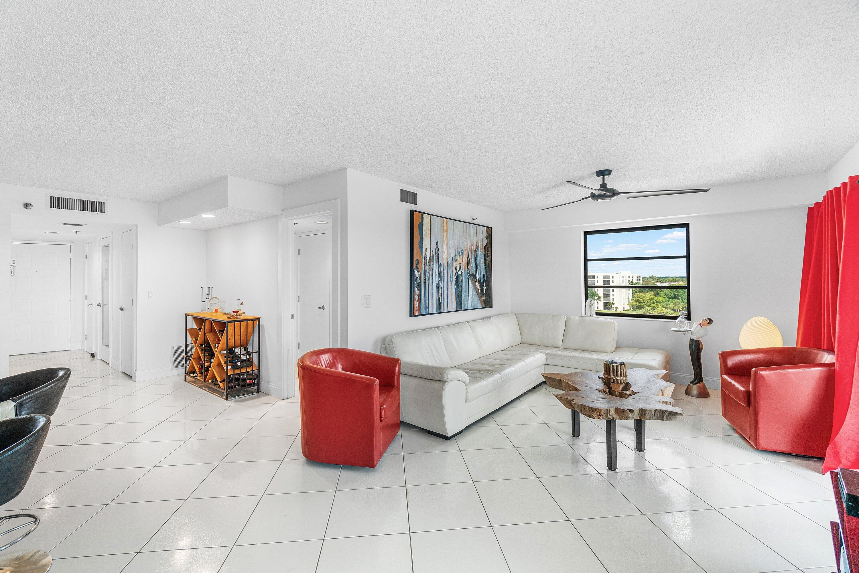 7360 S Oriole Boulevard 801