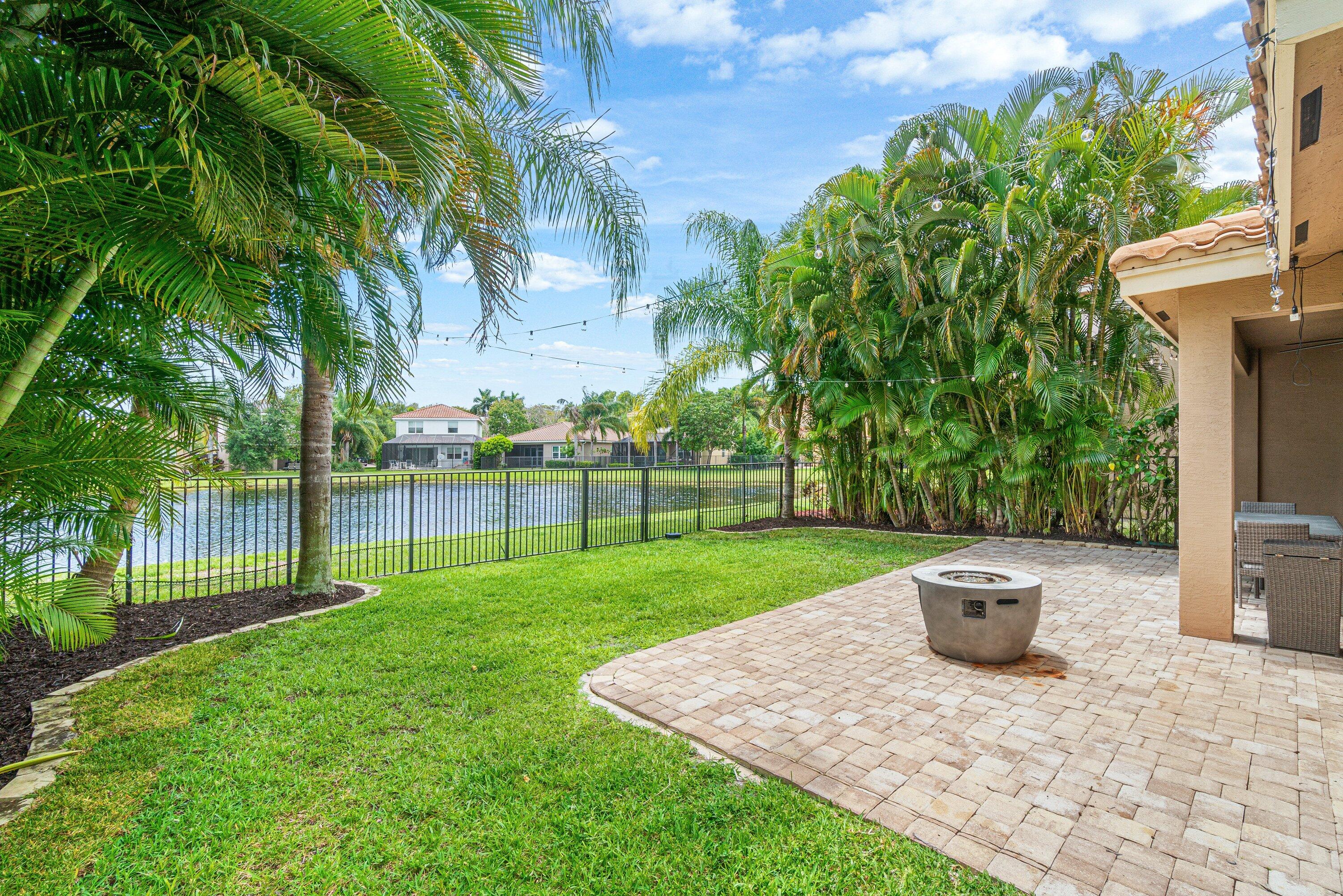 8300 Calabria Lakes Drive