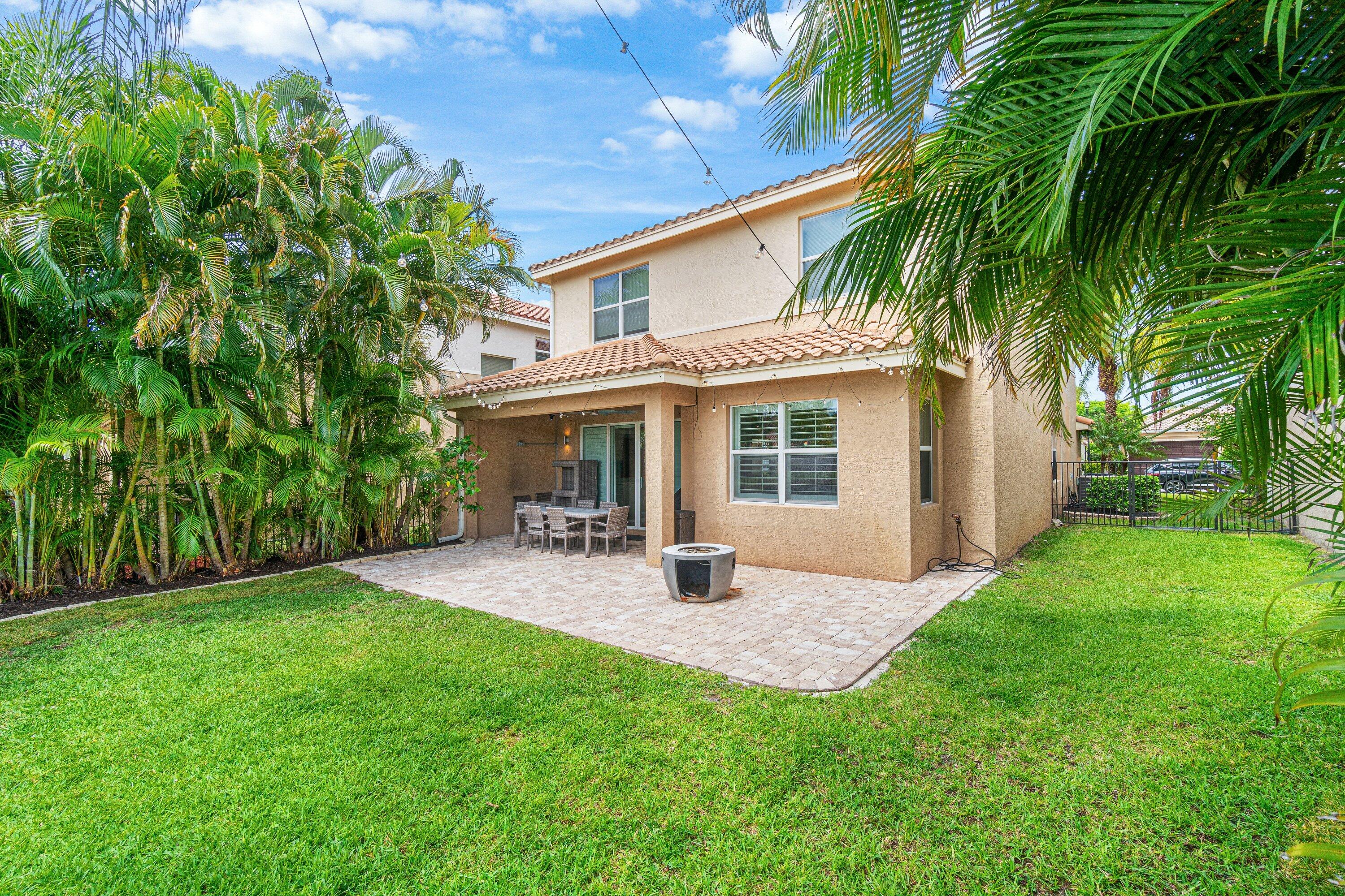 8300 Calabria Lakes Drive