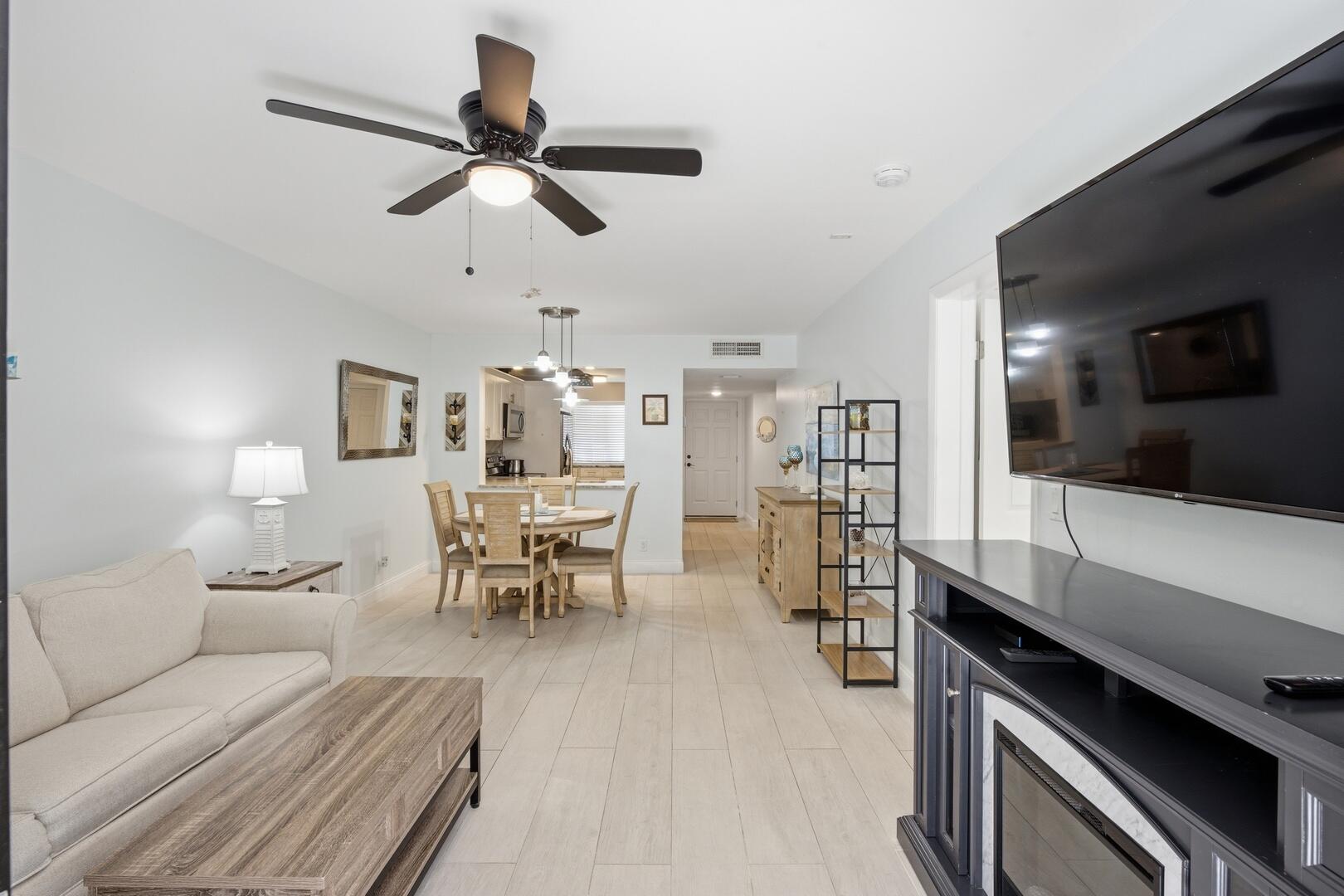 3138 Via Poinciana 306