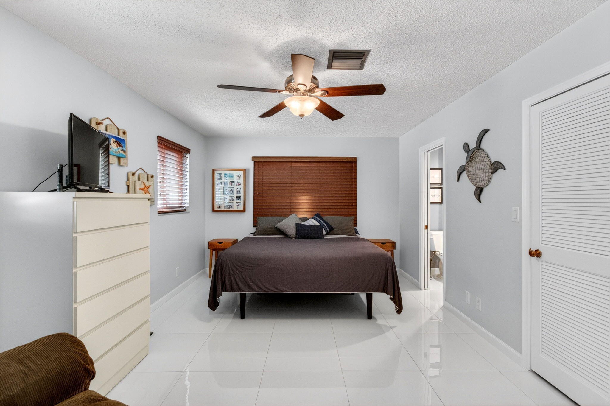 1255 NW 44th Street