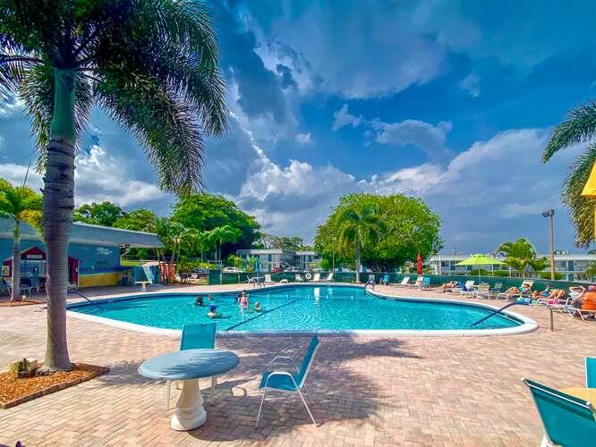 3362 Cynthia Lane 111