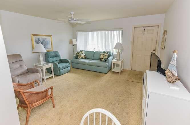 3362 Cynthia Lane 111