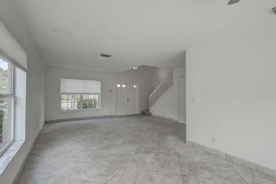 10758 Lake Jasmine Drive