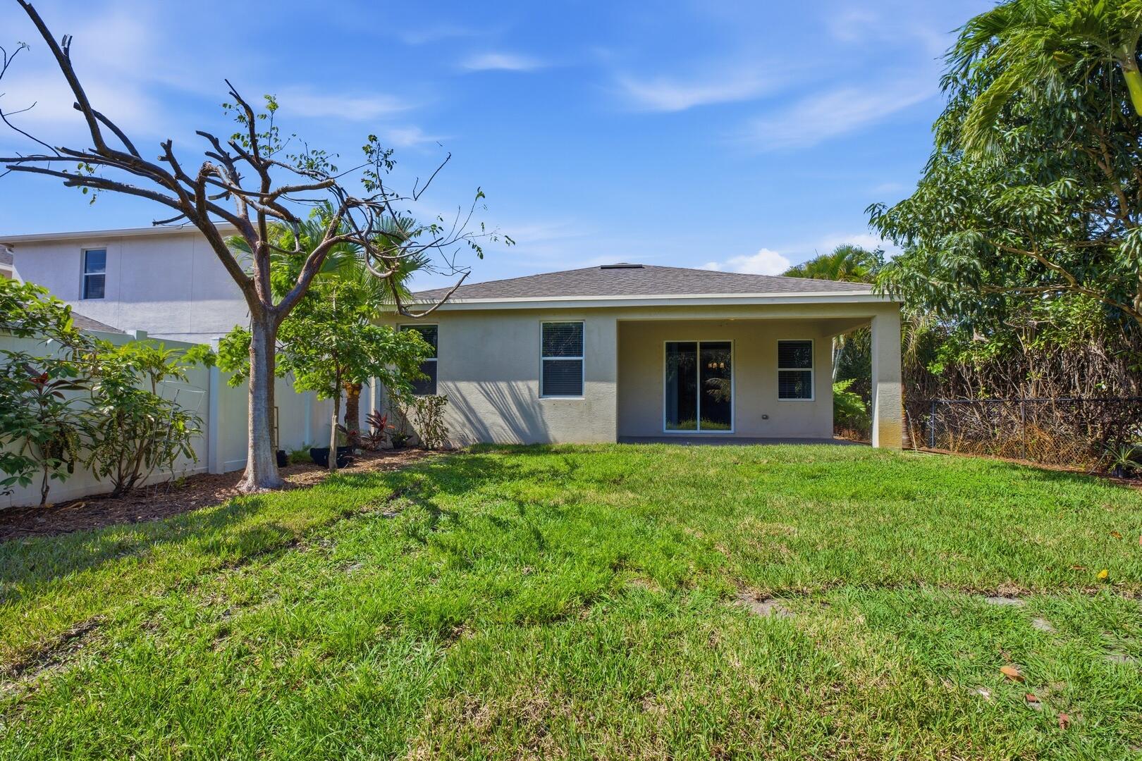 4010 Tomoka Drive