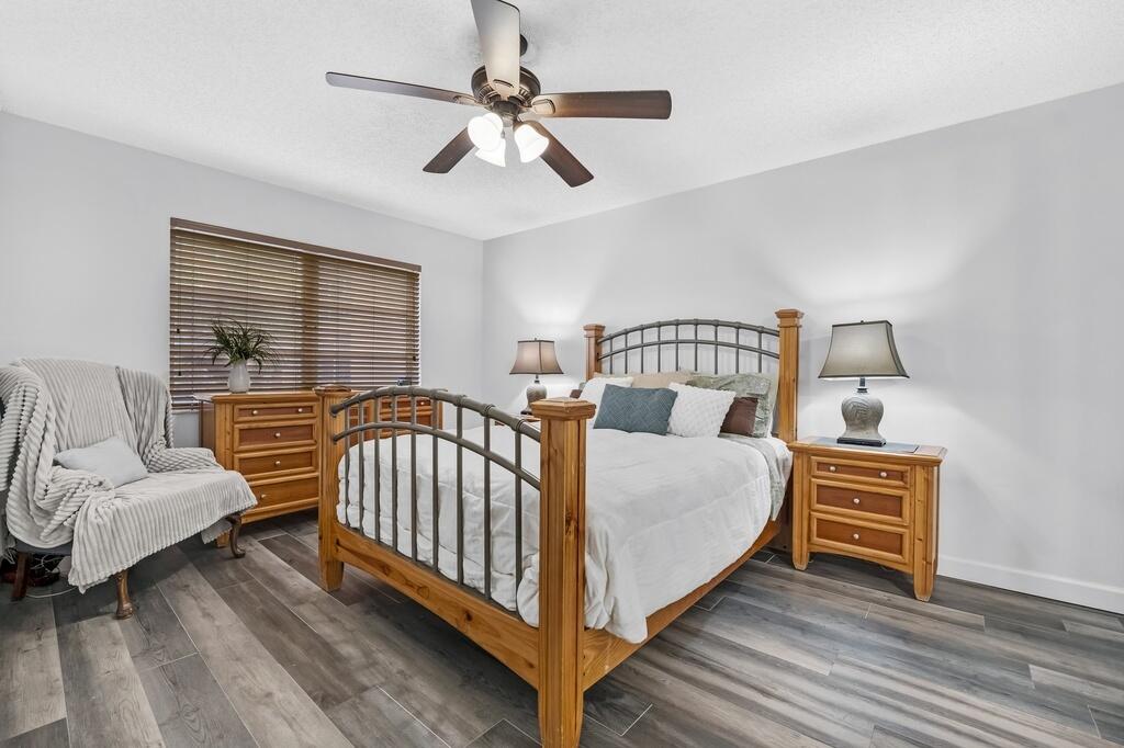 8280 SW 24th Street 7210