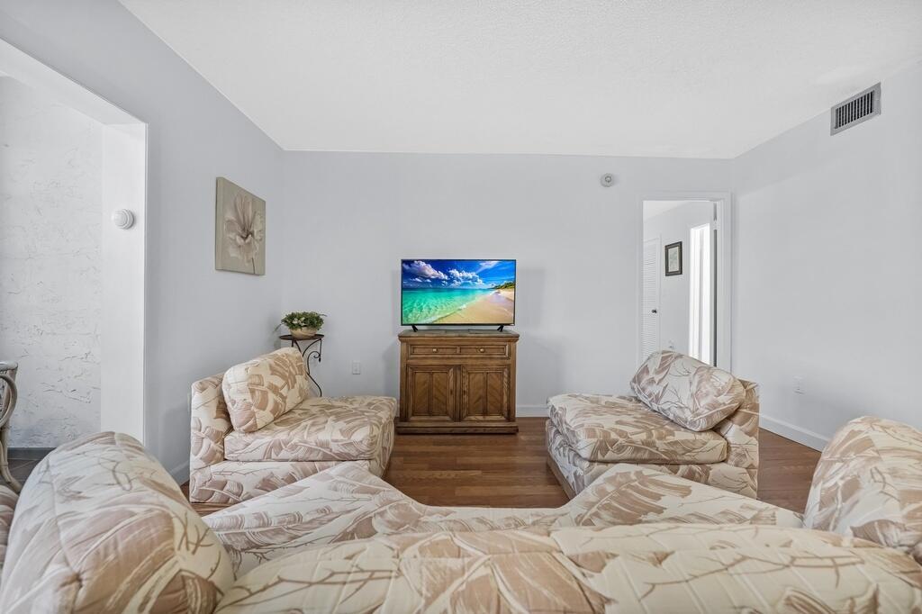 8280 SW 24th Street 7210