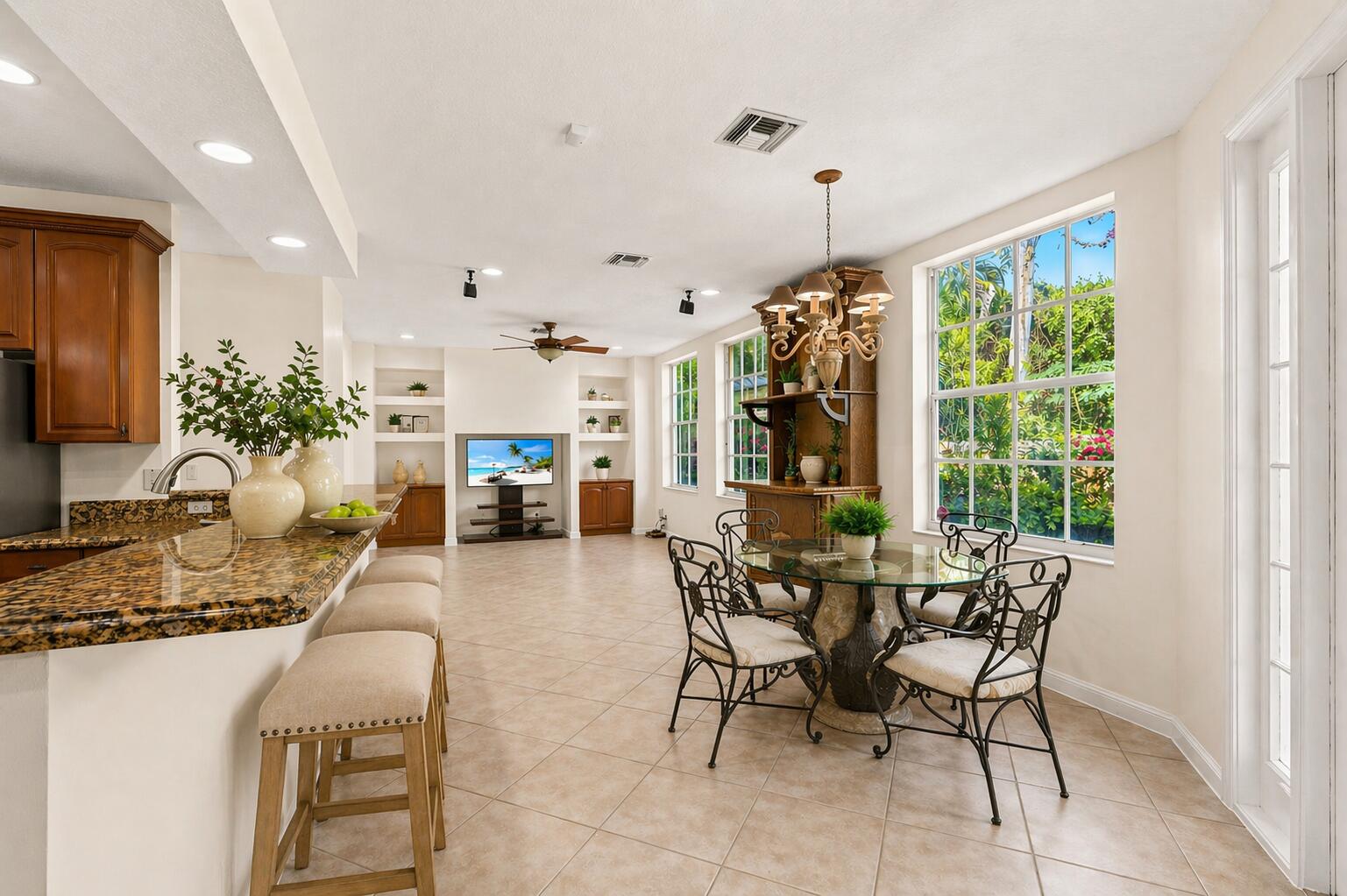 9905 Coronado Lake Drive