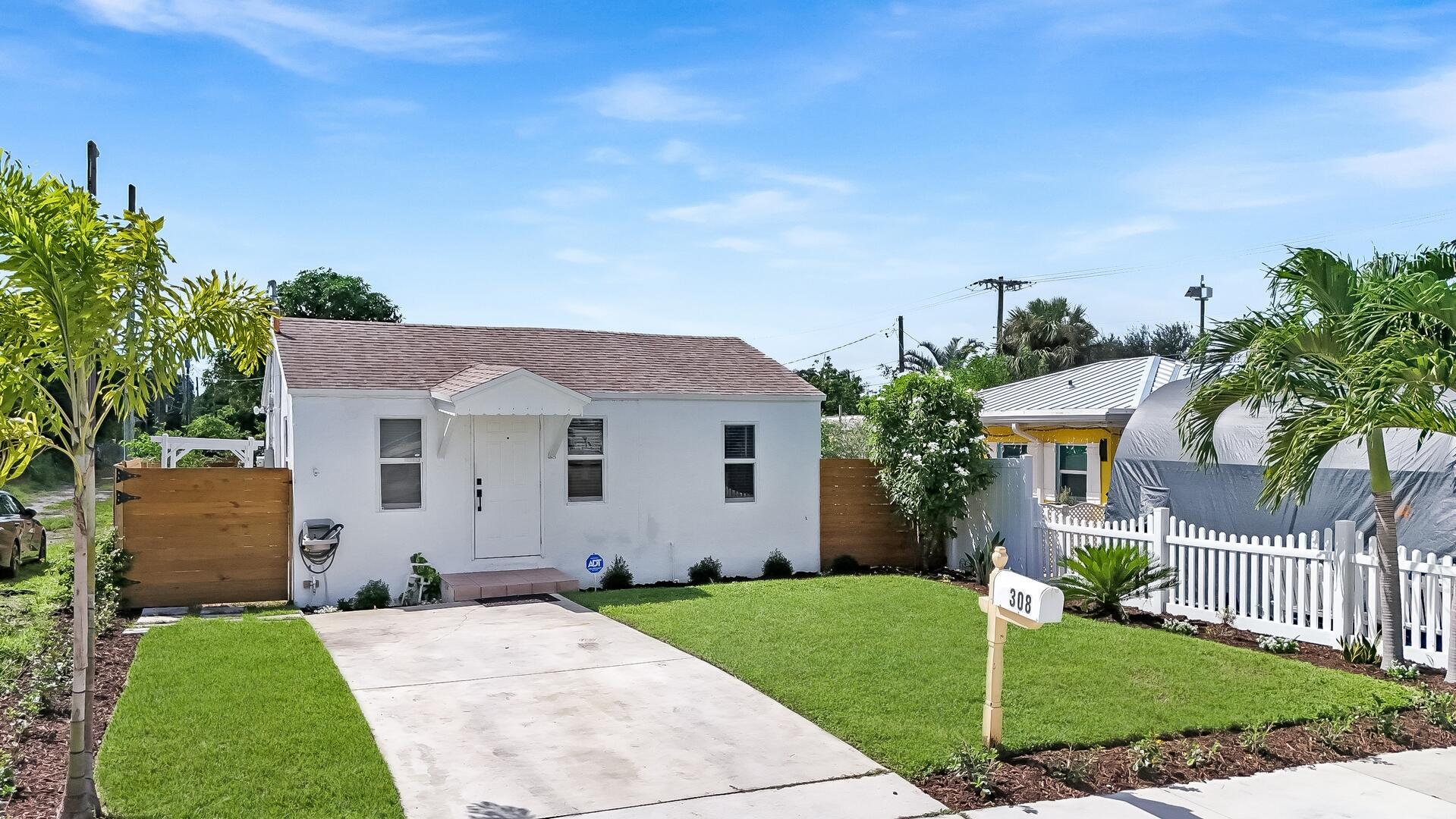 308 SW 1st Street