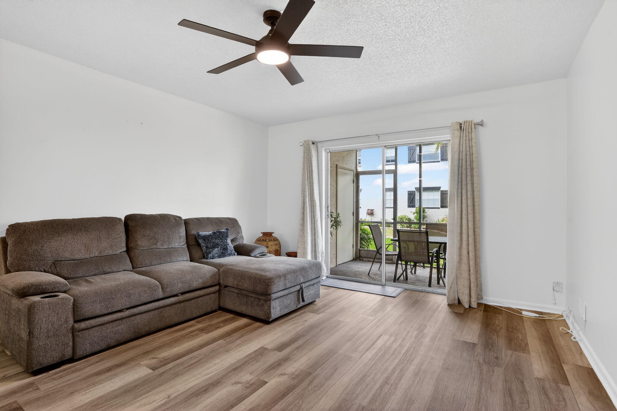 375 SW 56th Avenue 103