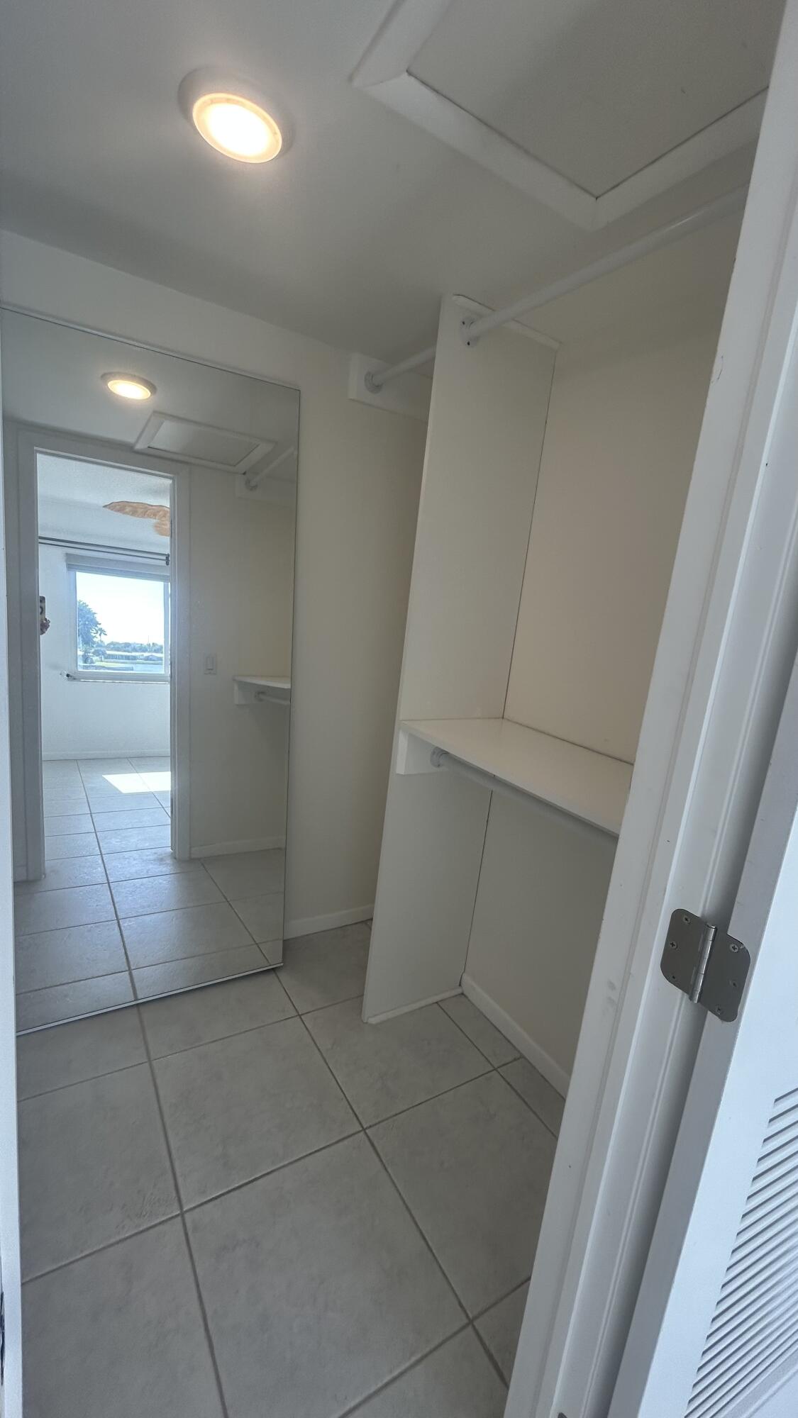 1118 Lake Terrace 217 H