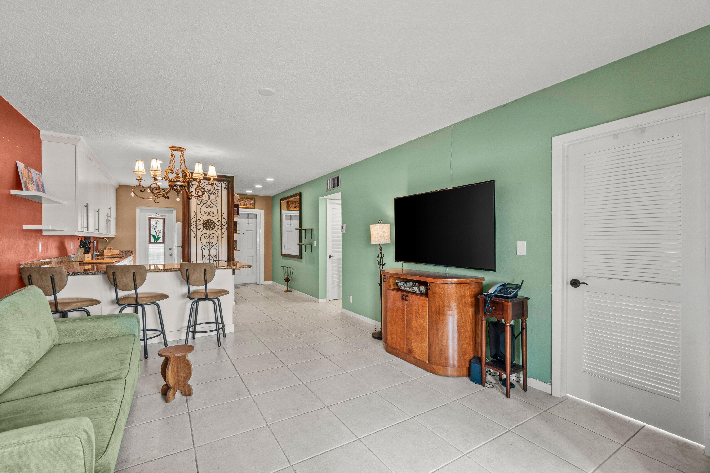 1118 Lake Terrace 217 H