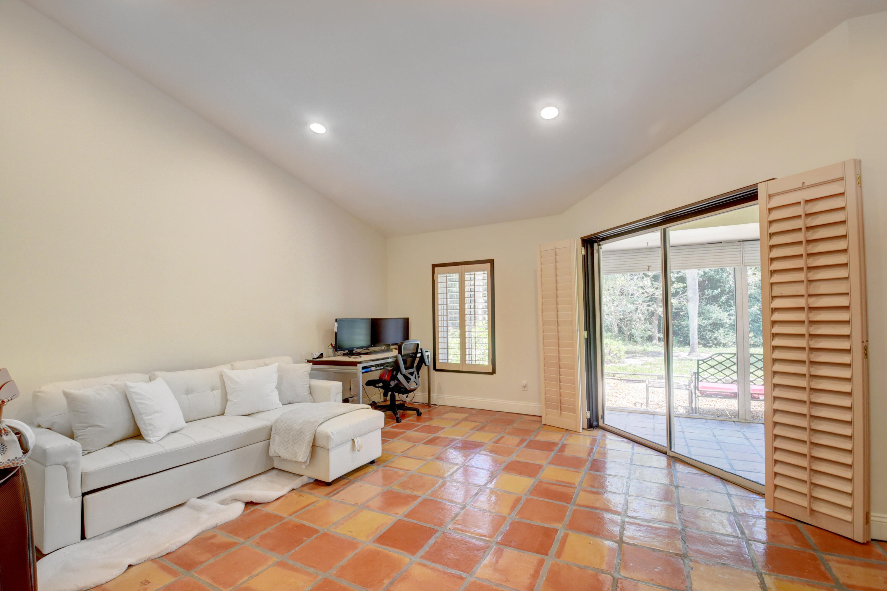 4666 S Fountains Drive S 124