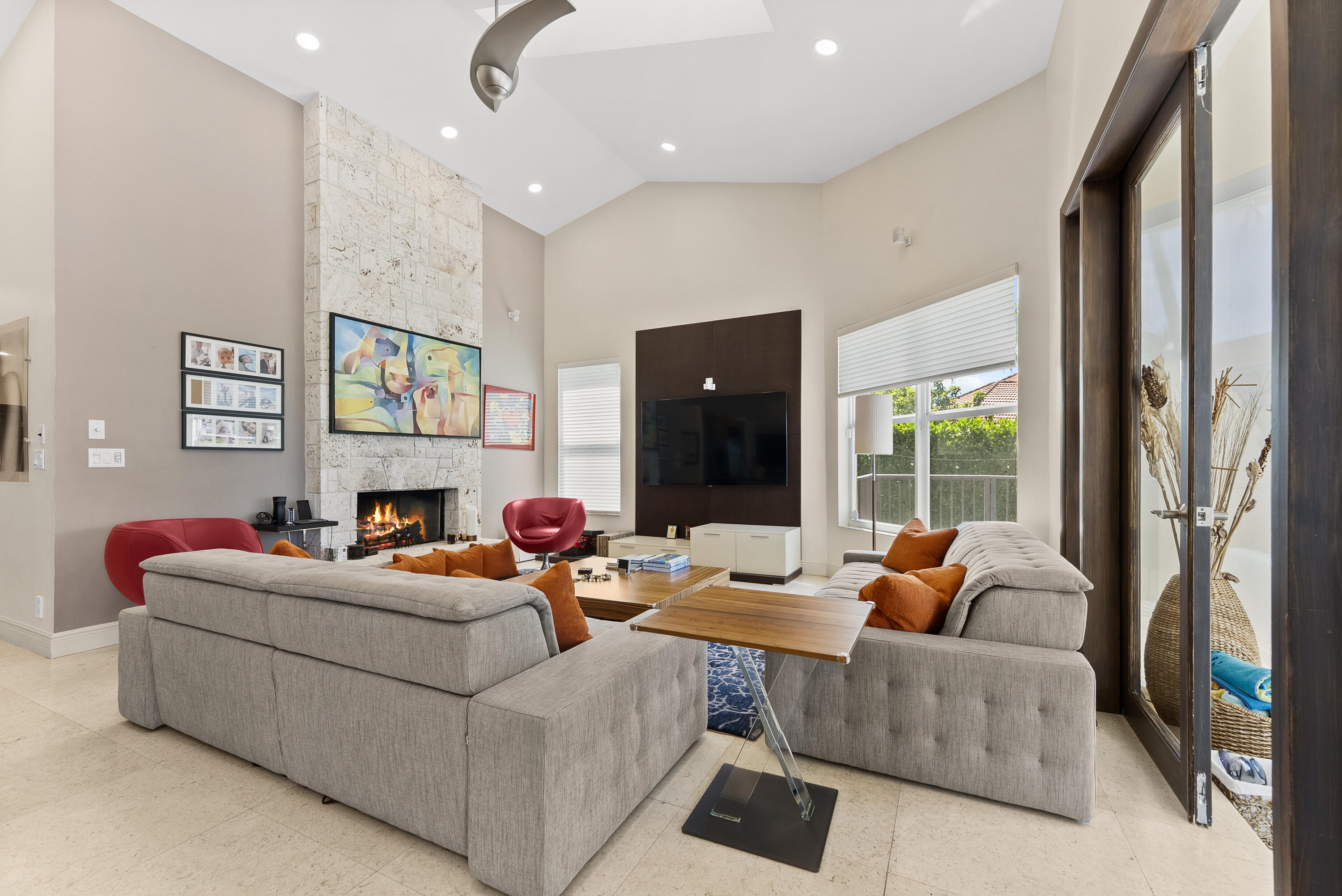 2245 SW 16th Place