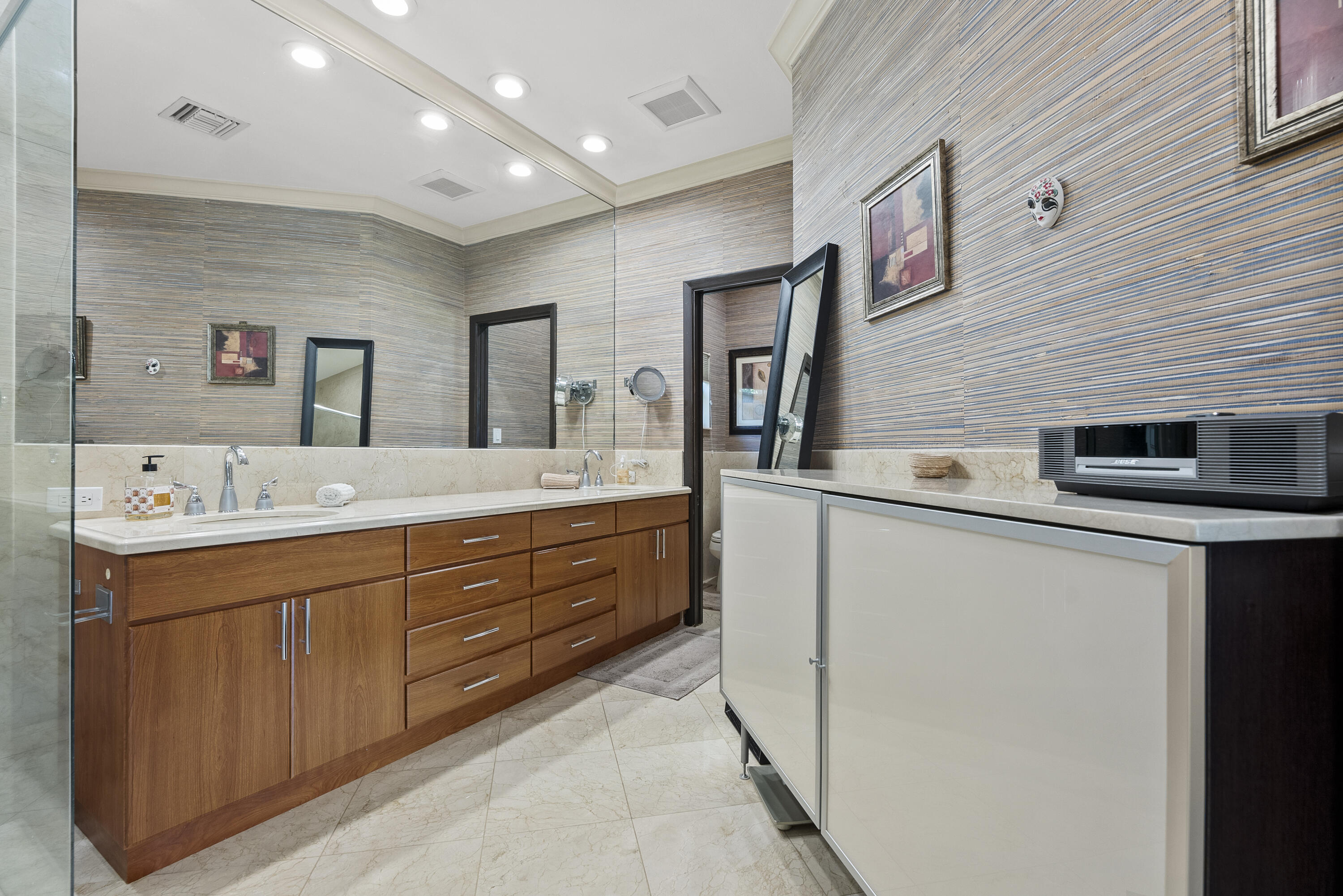 2245 SW 16th Place