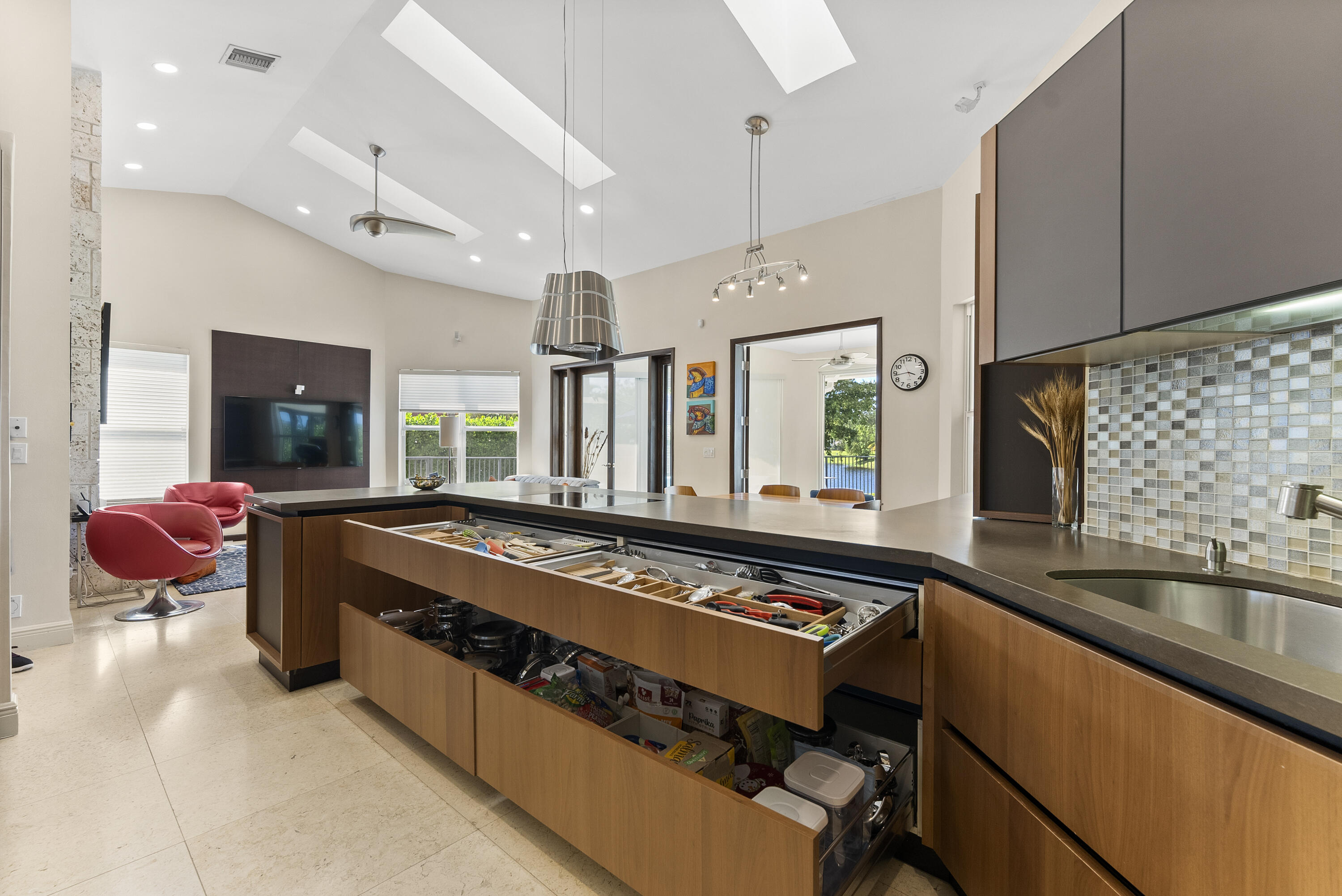 2245 SW 16th Place