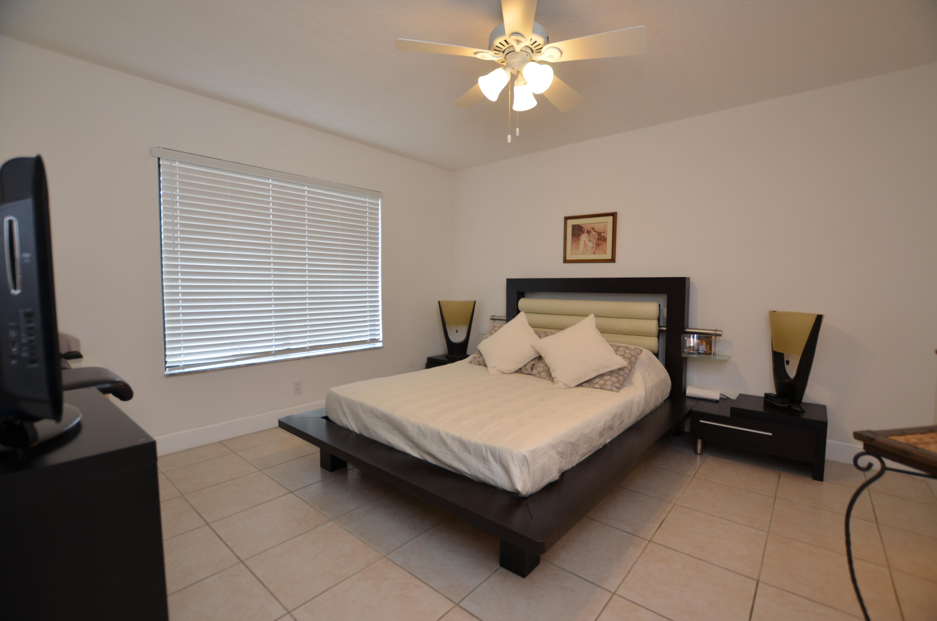 6649 Somerset Drive 102
