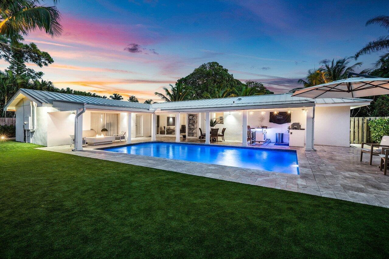 911 SW 27th Terrace