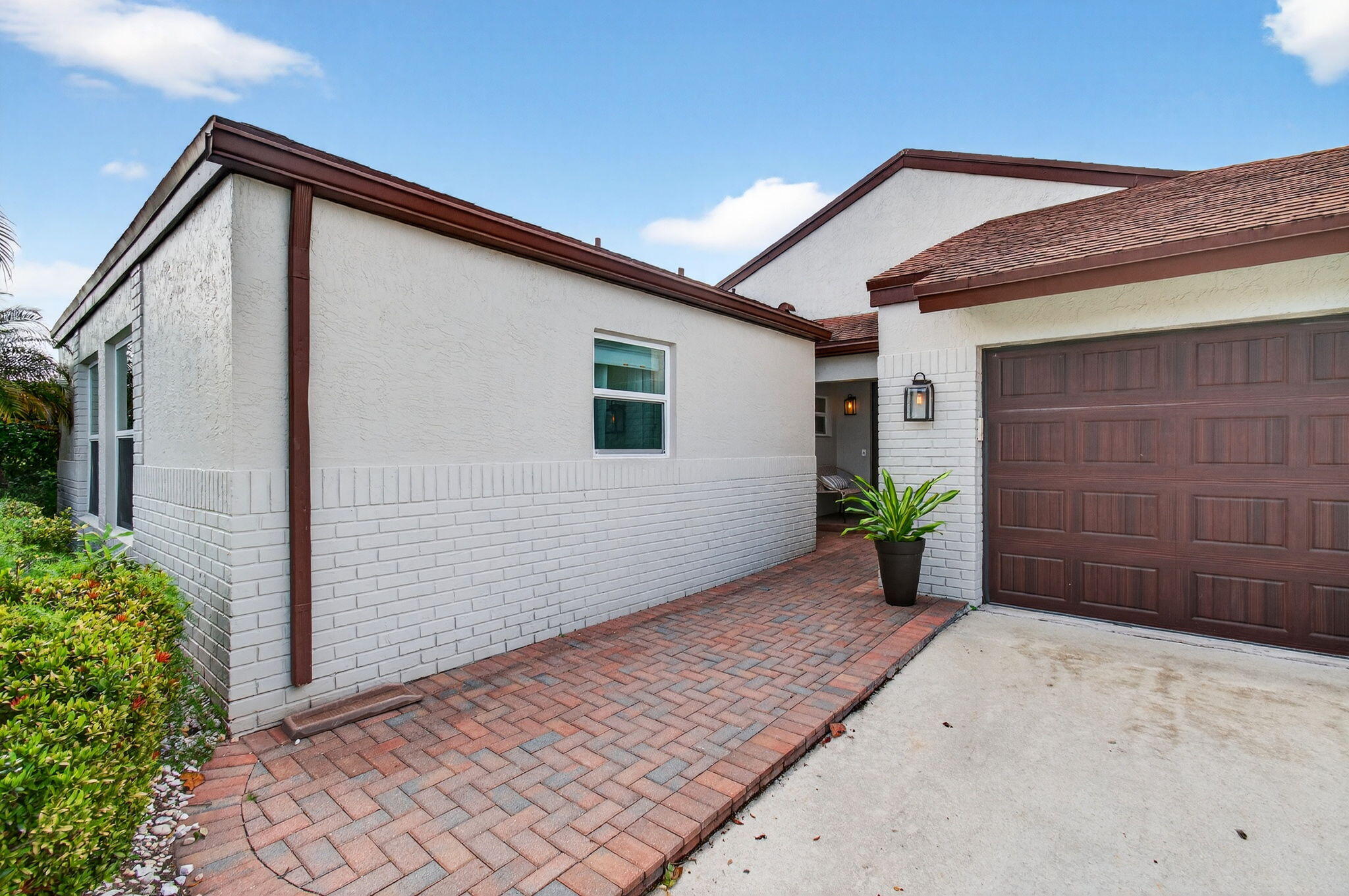 11456 Whisper Sound Drive