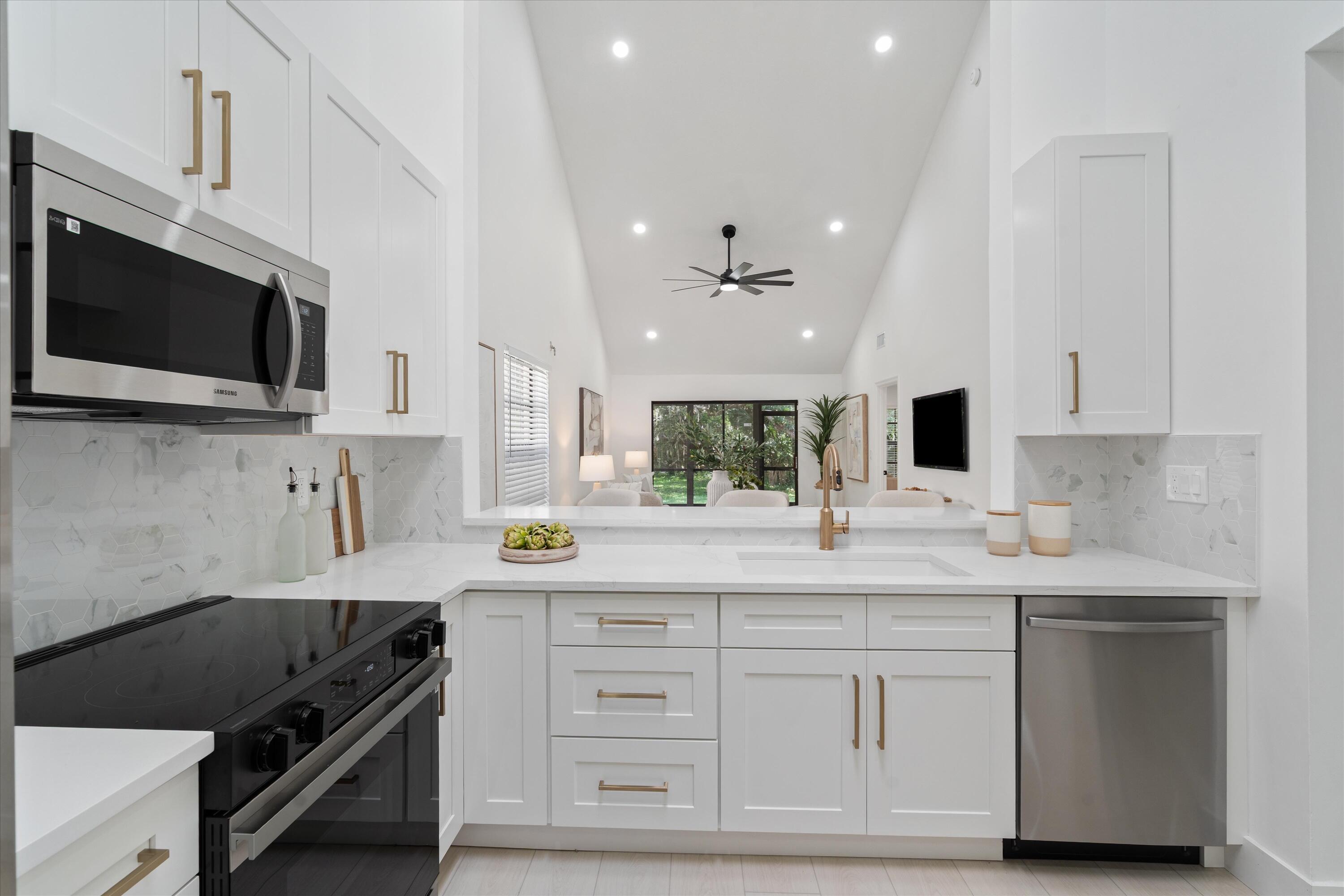 441 Ashwood Place