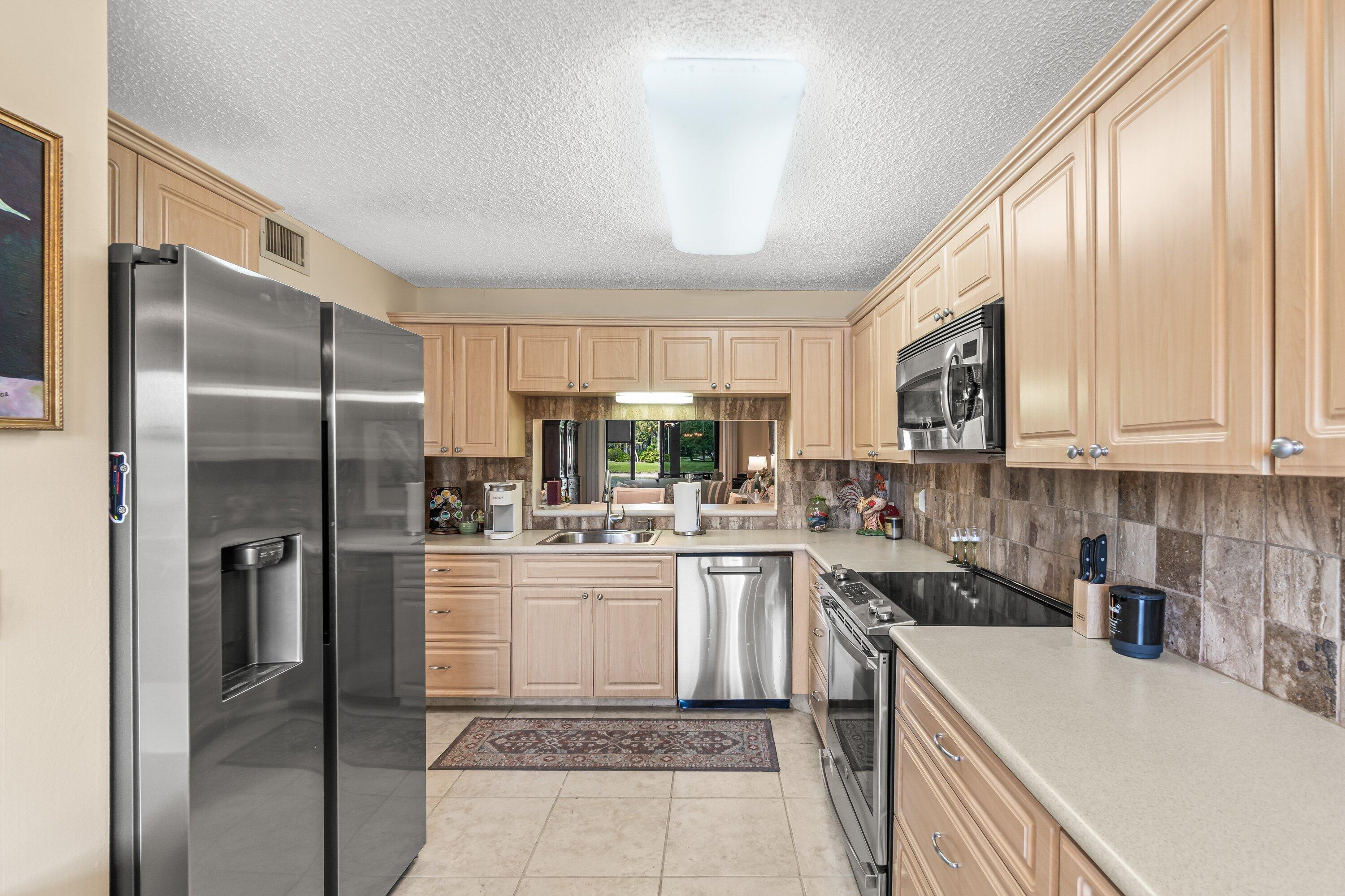 5550 Witney Drive 102