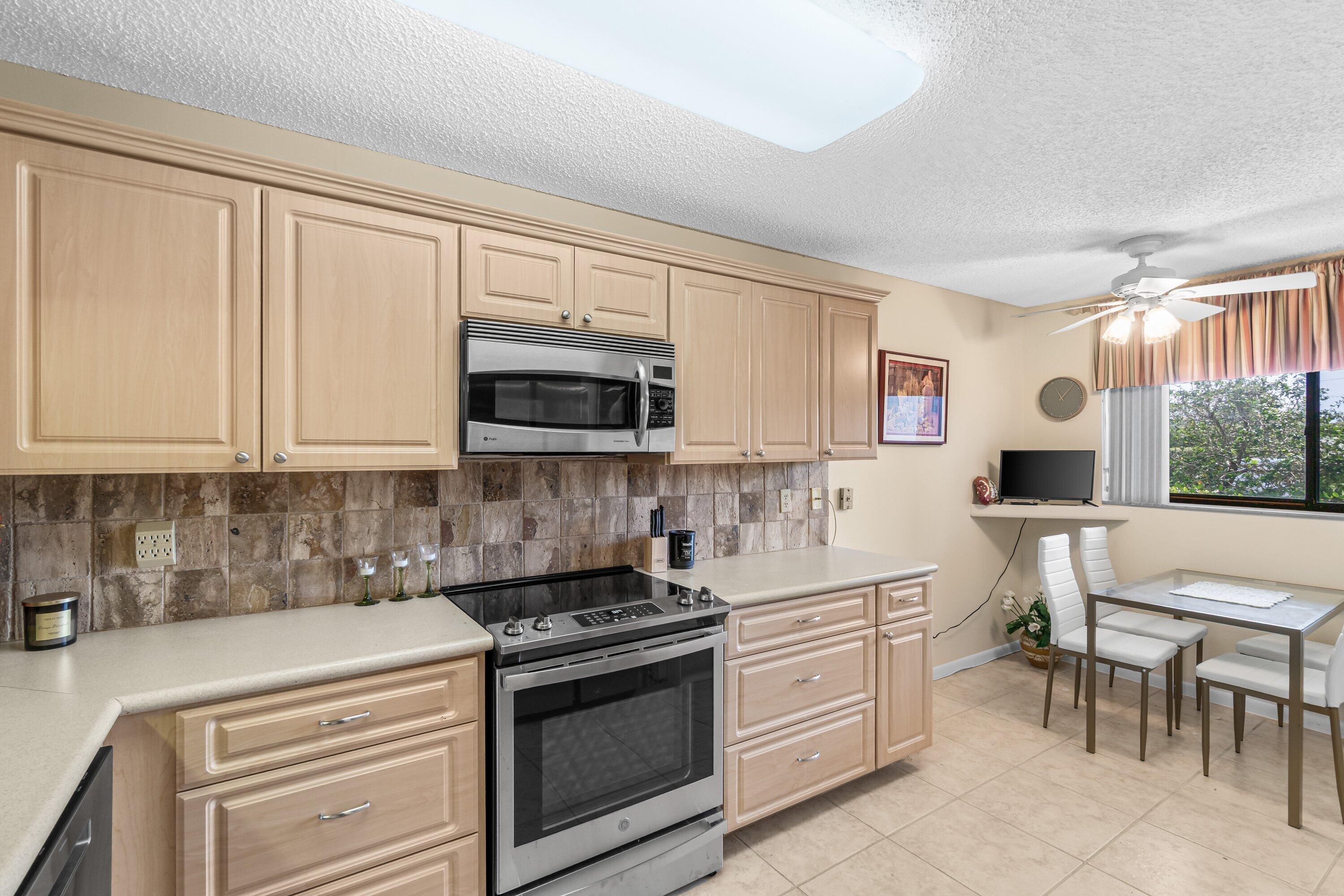 5550 Witney Drive 102