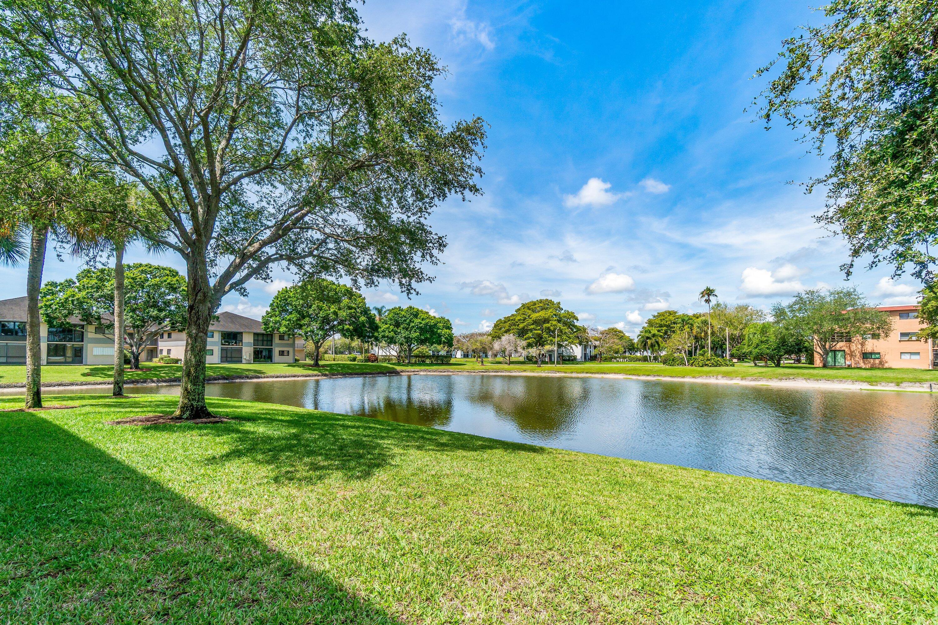 5550 Witney Drive 102