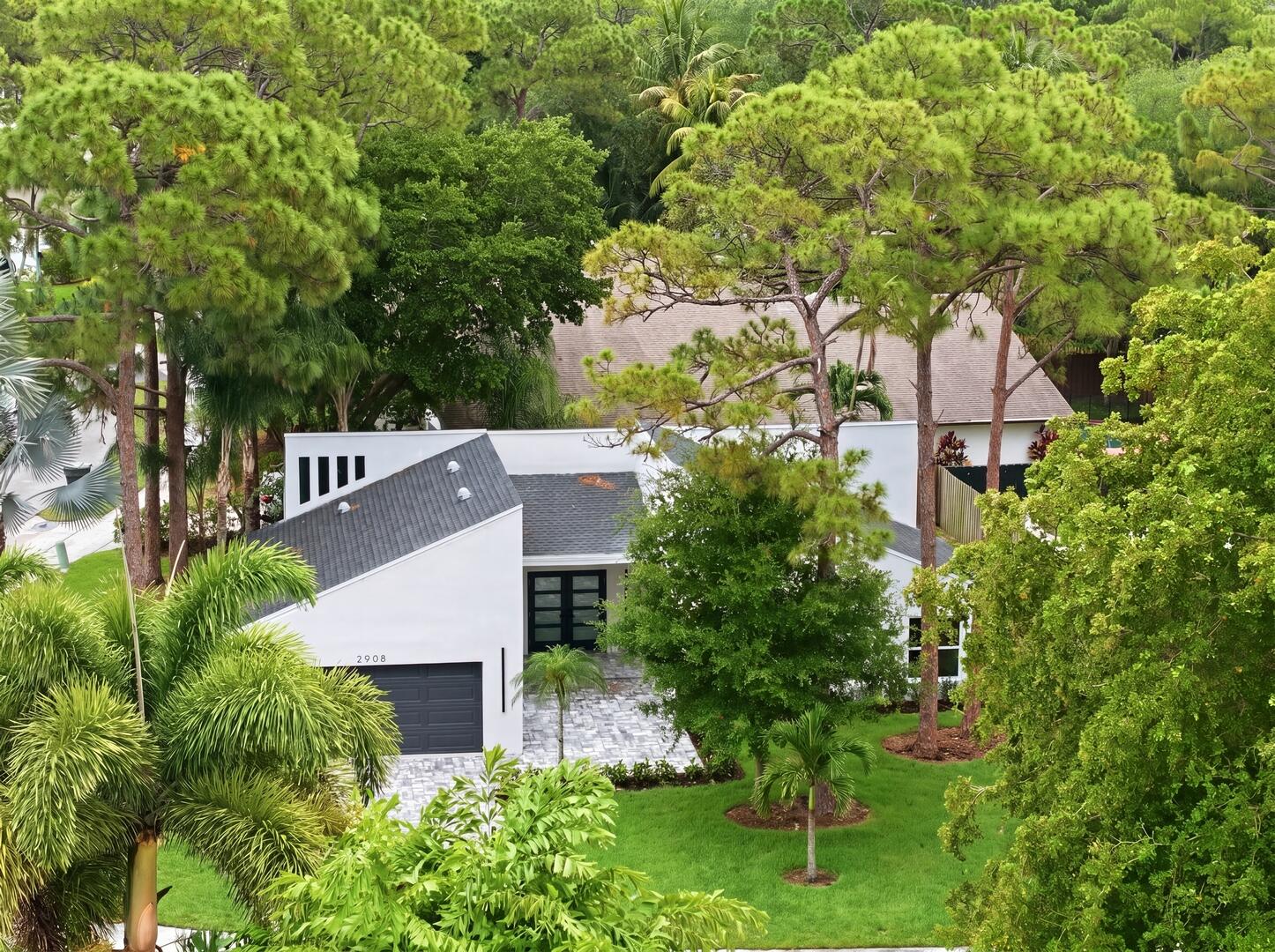 2908 NW 24th Way