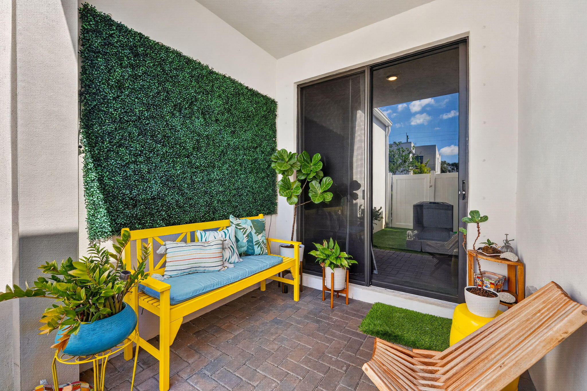 527 NW 17th Street