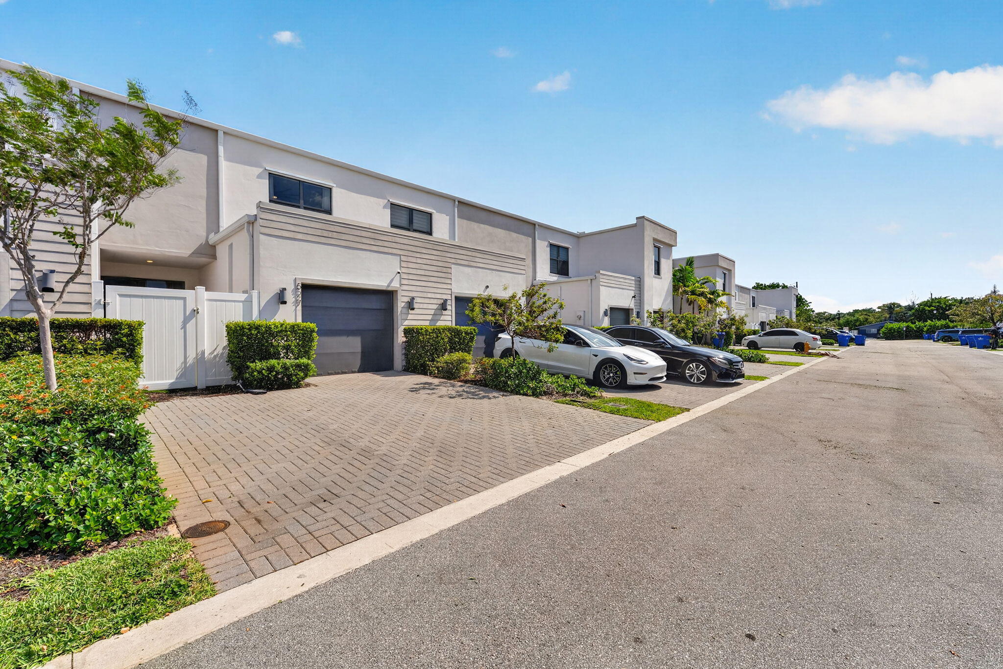 527 NW 17th Street