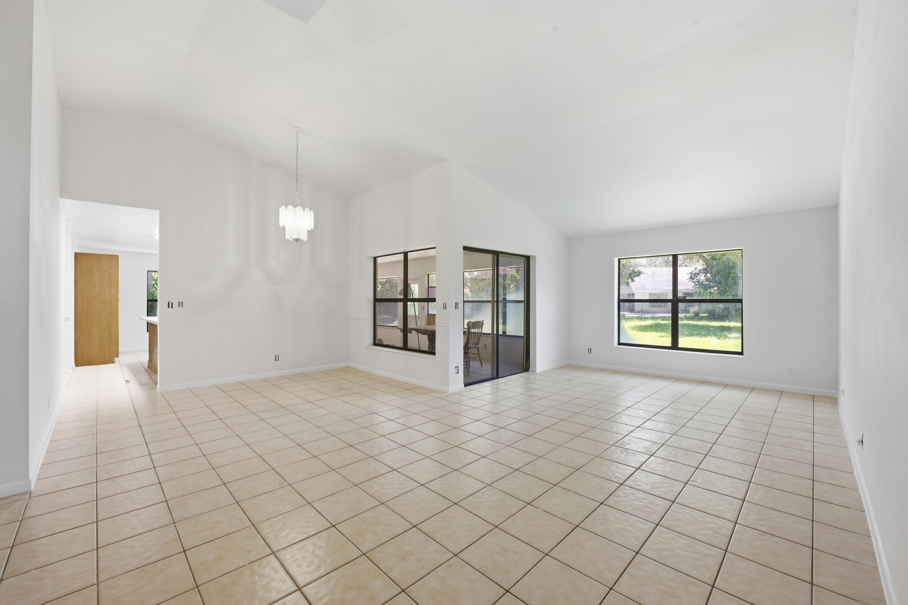 2260 NW 40th Terrace
