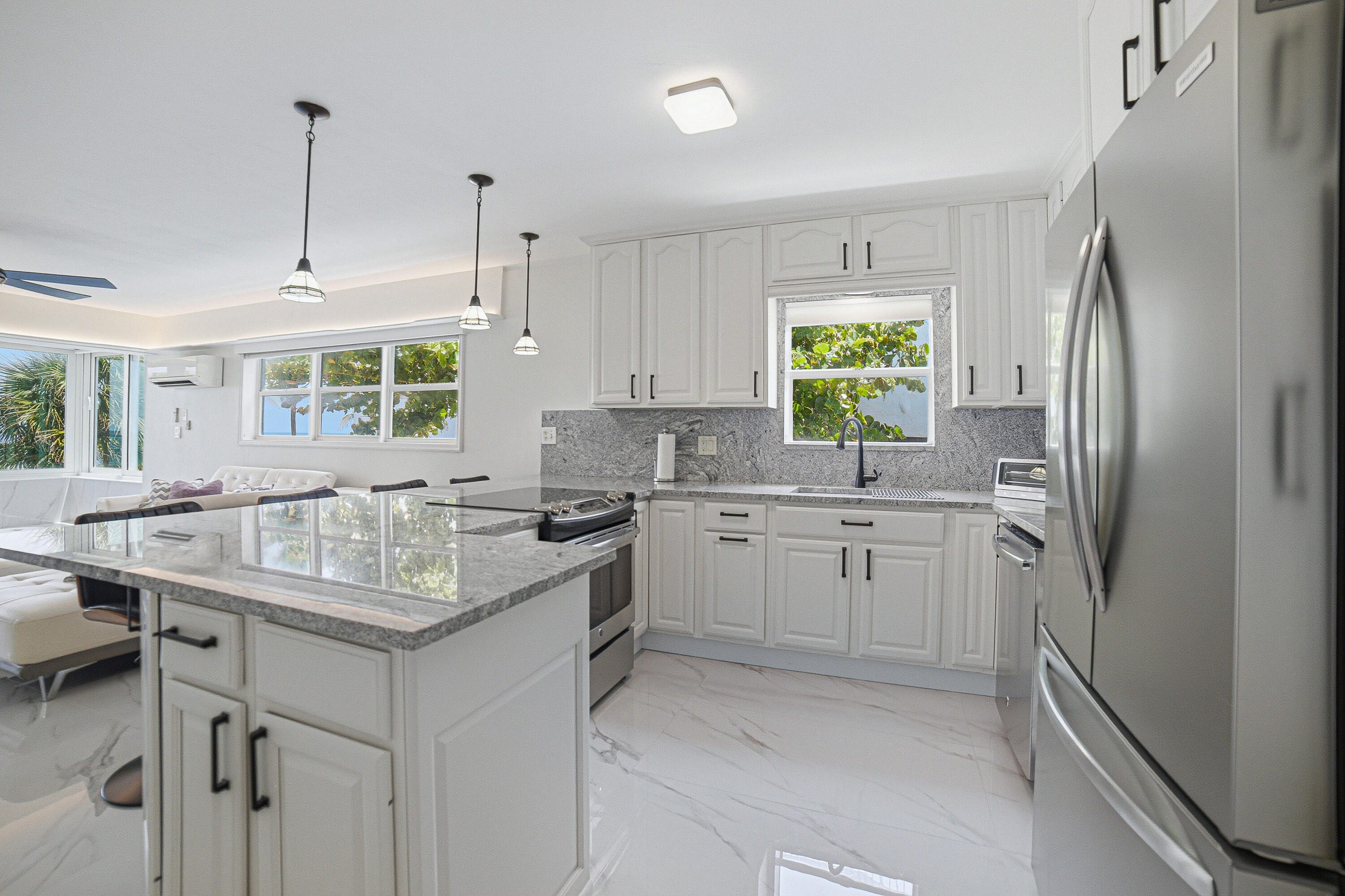 8 Briny Avenue 206