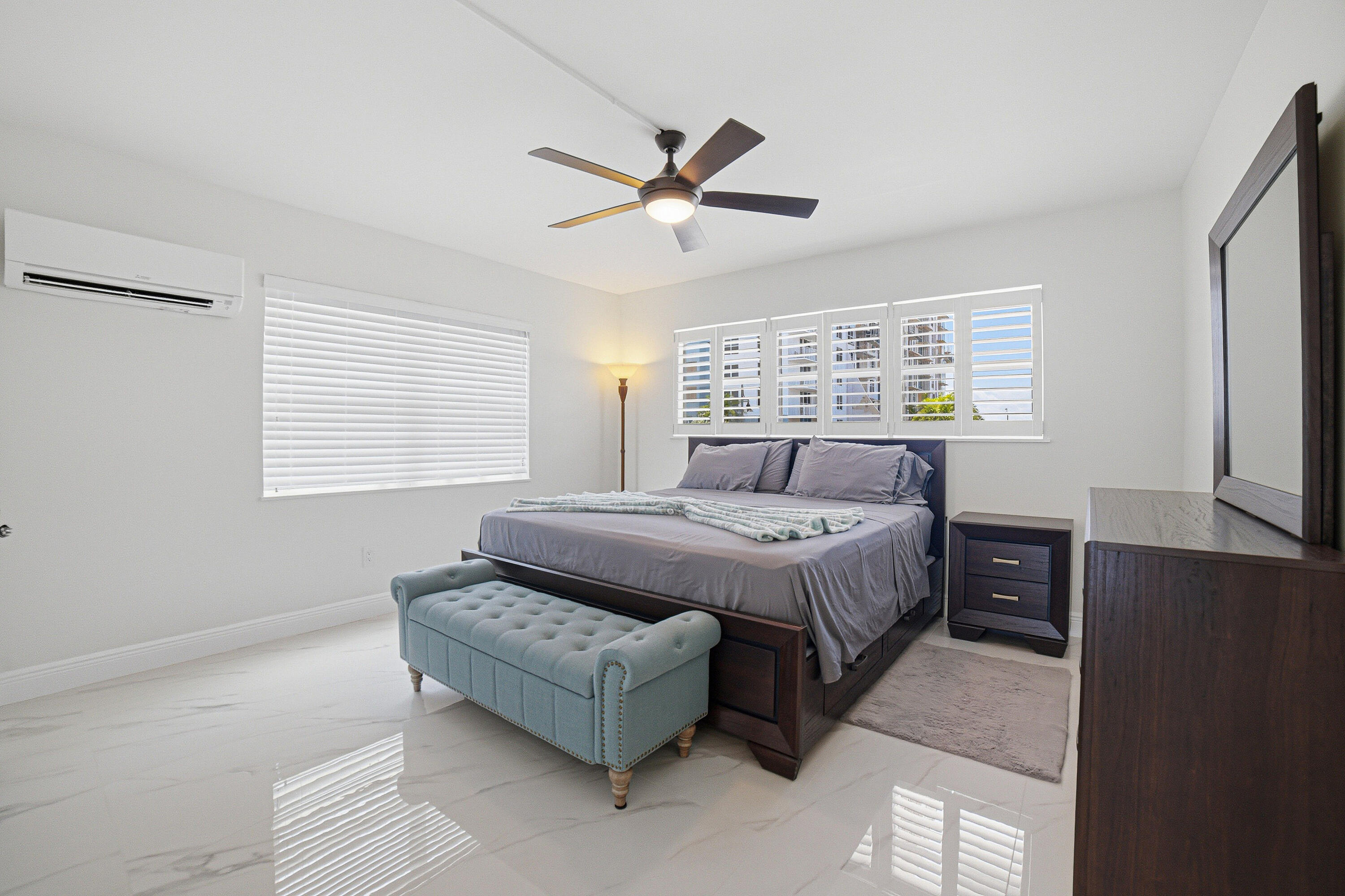 8 Briny Avenue 206