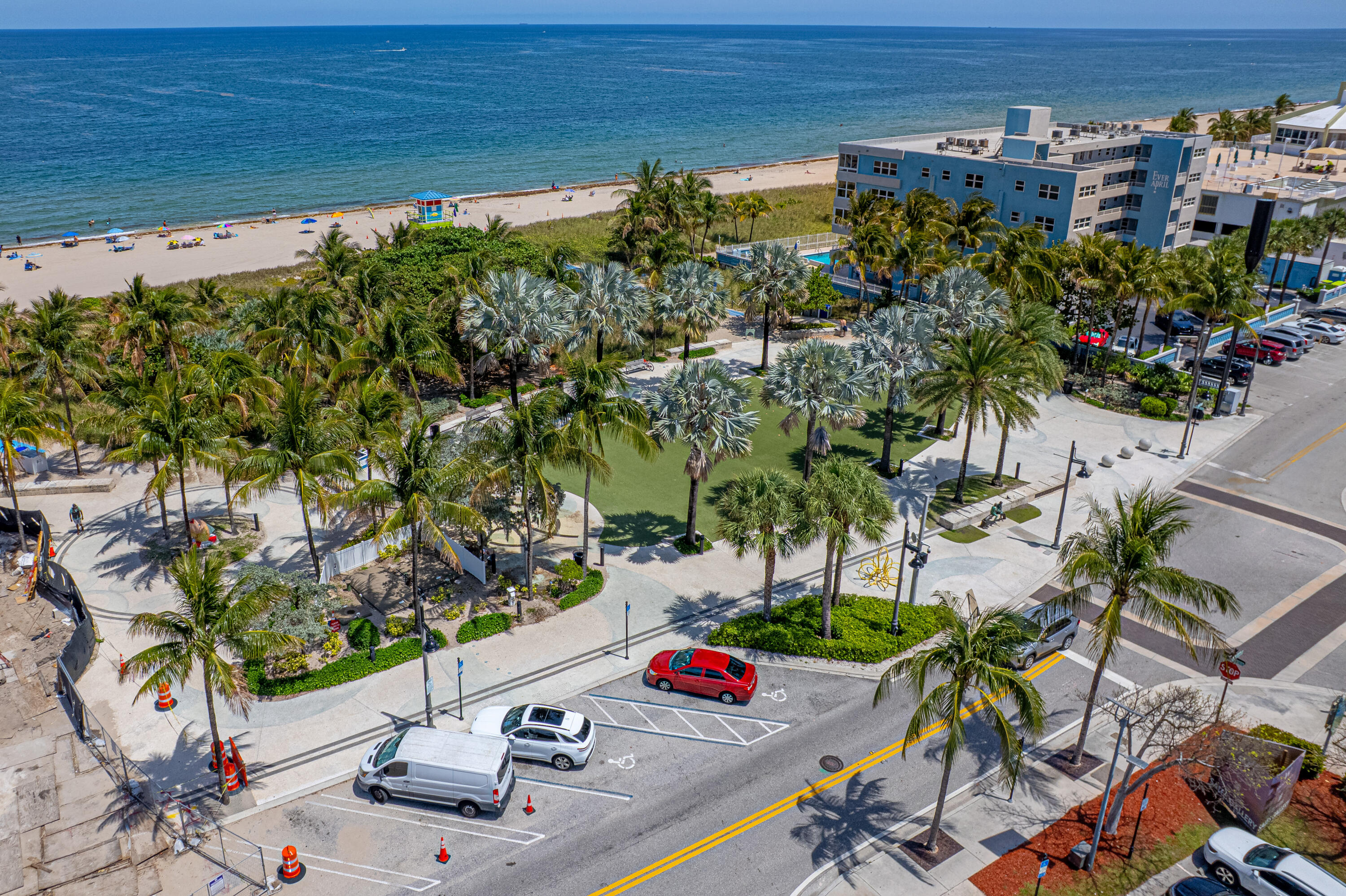 8 Briny Avenue 206