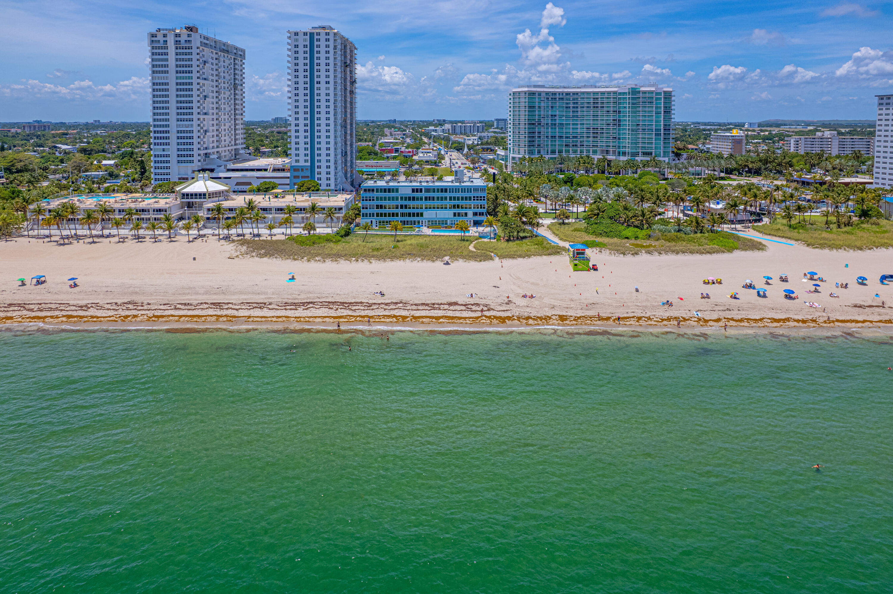 8 Briny Avenue 206
